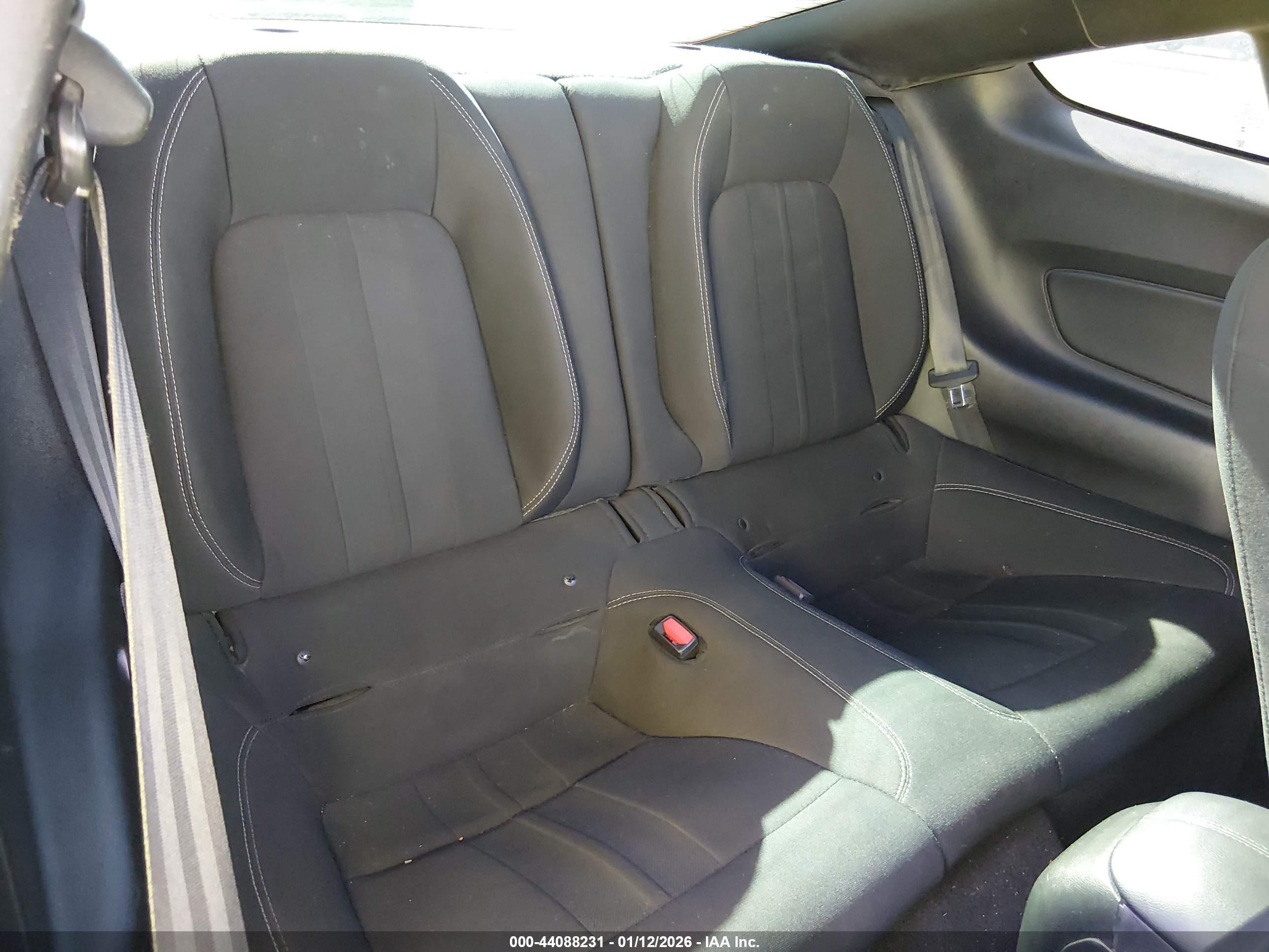 FORD MUSTANG image 8