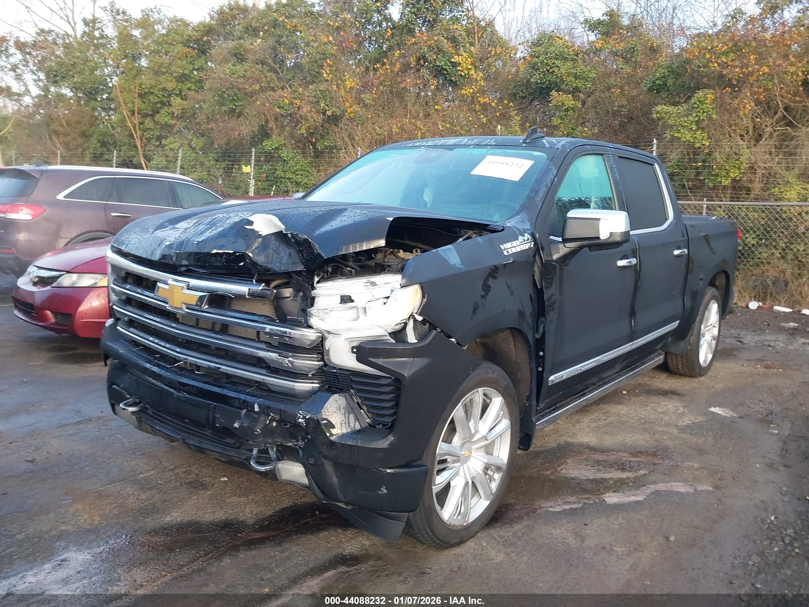 CHEVROLET SILVERADO image 2