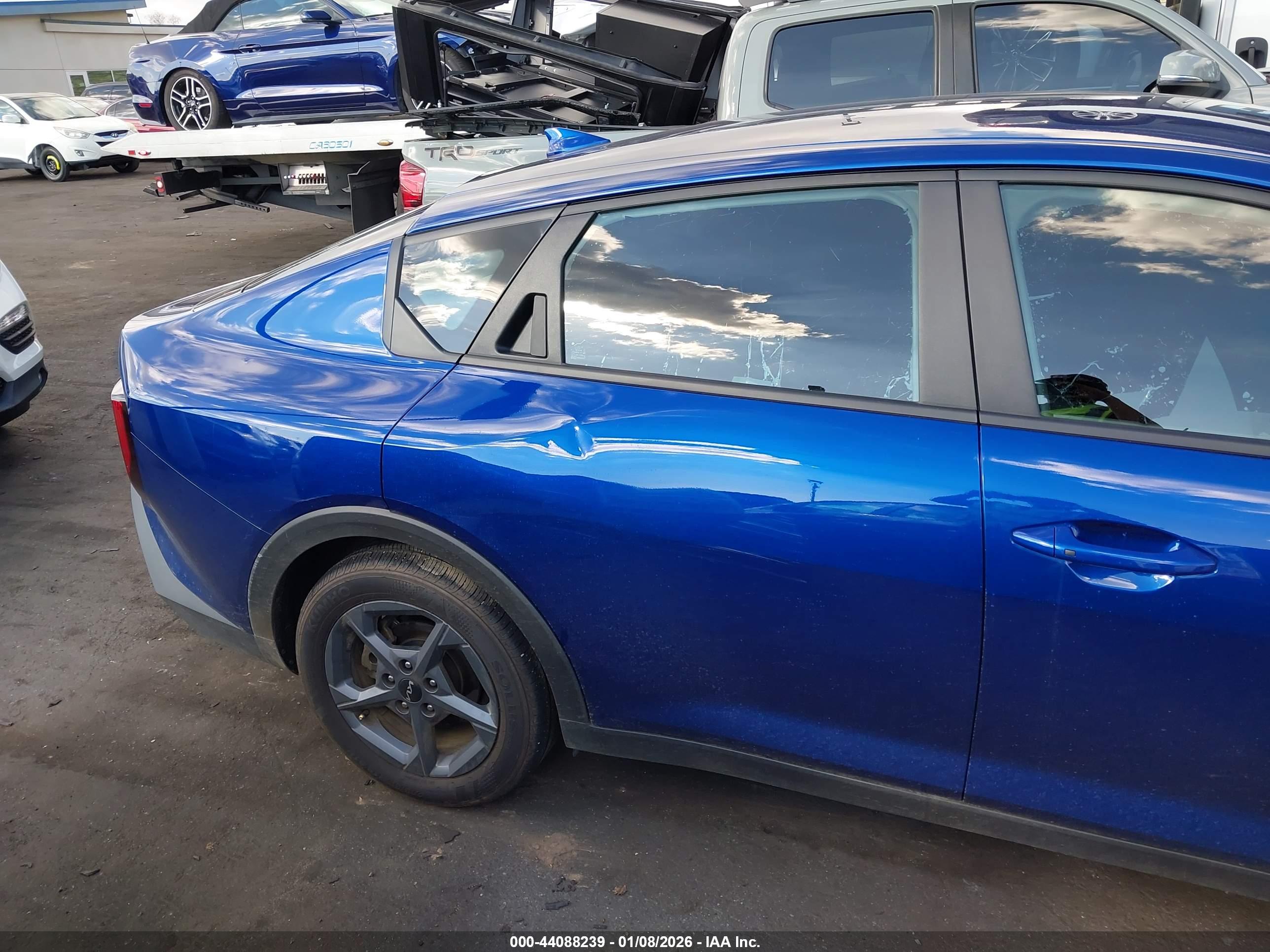 KIA K4 image 6