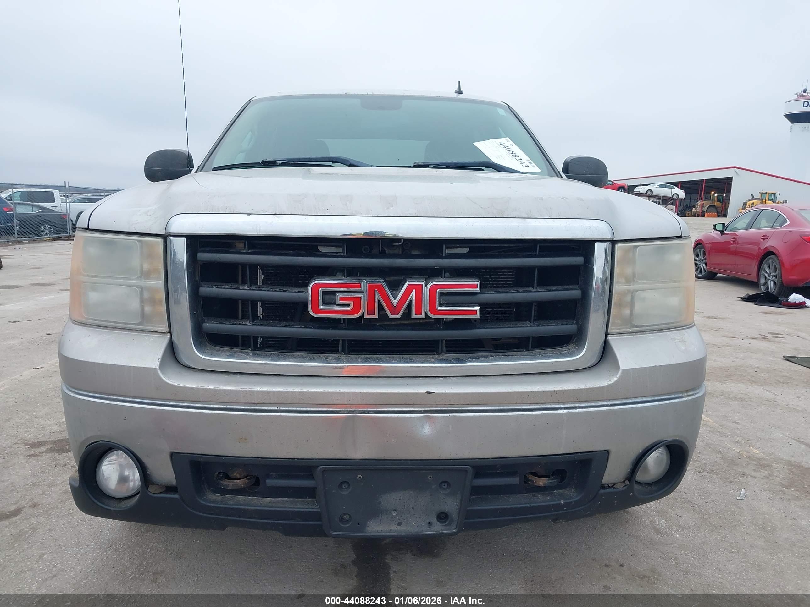 GMC SIERRA image 6
