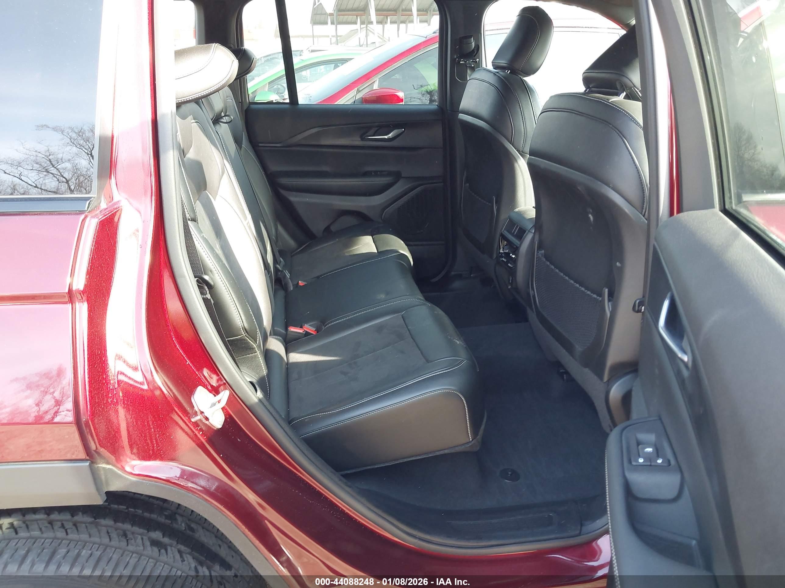 JEEP GRAND image 8