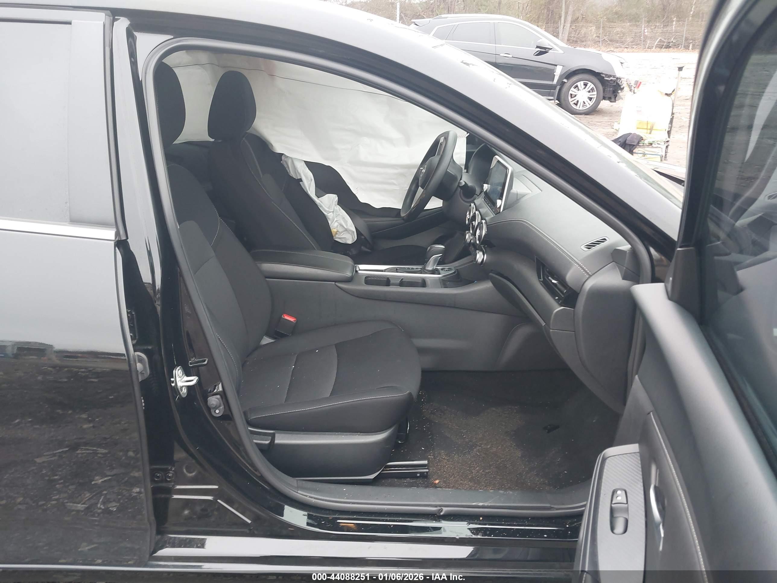 NISSAN SENTRA image 5