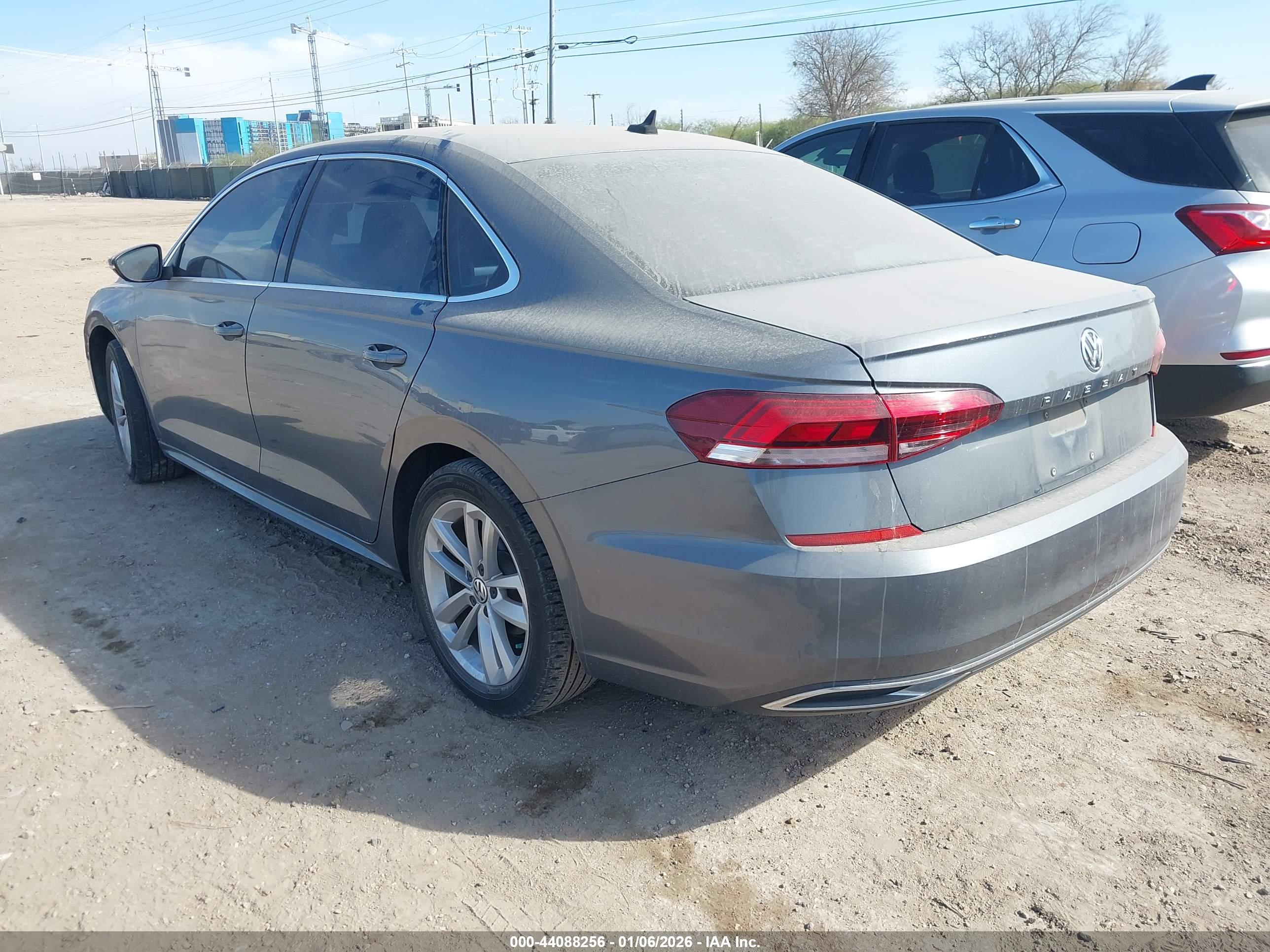 VOLKSWAGEN PASSAT image 3
