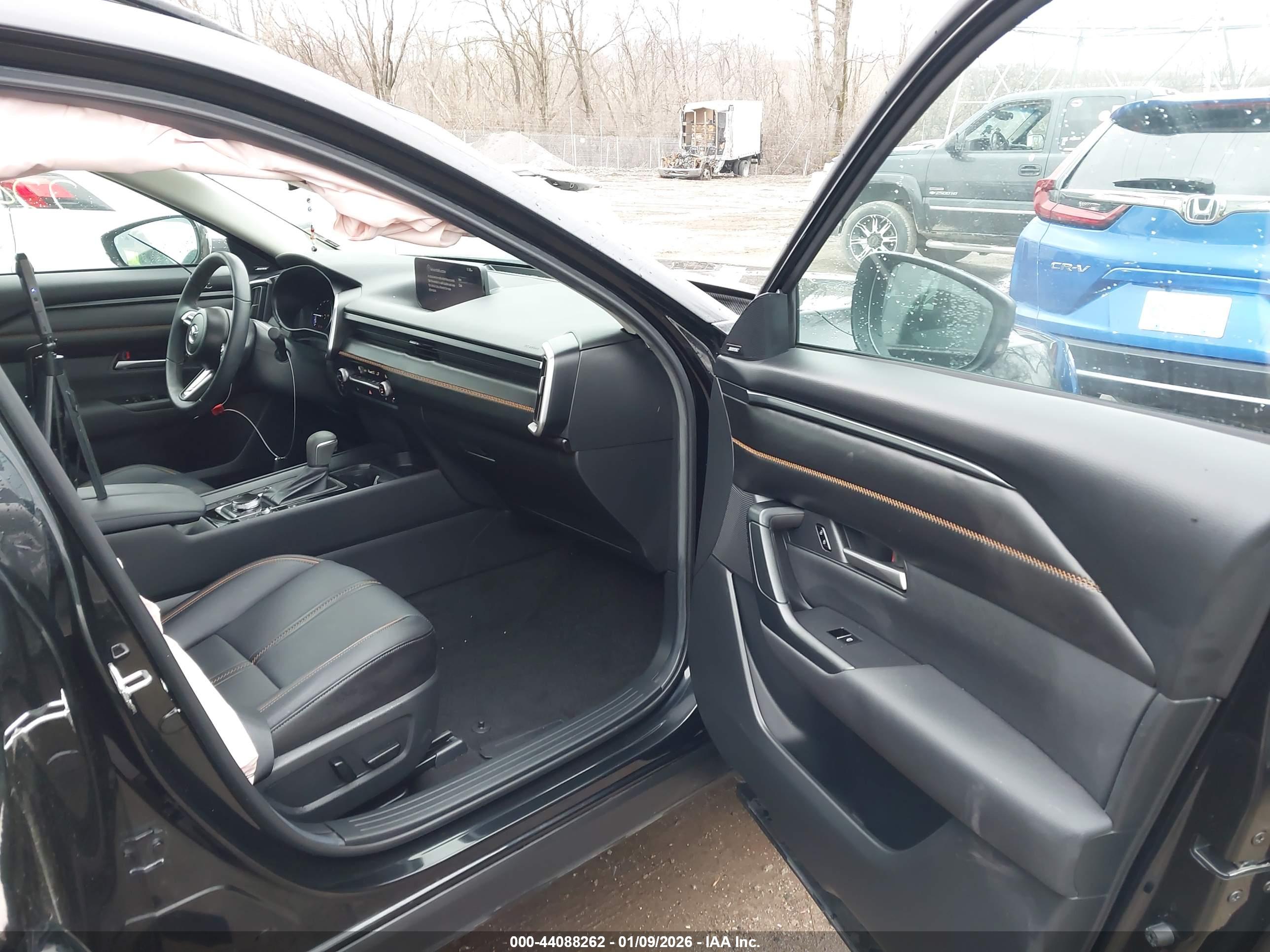 MAZDA CX-50 image 5