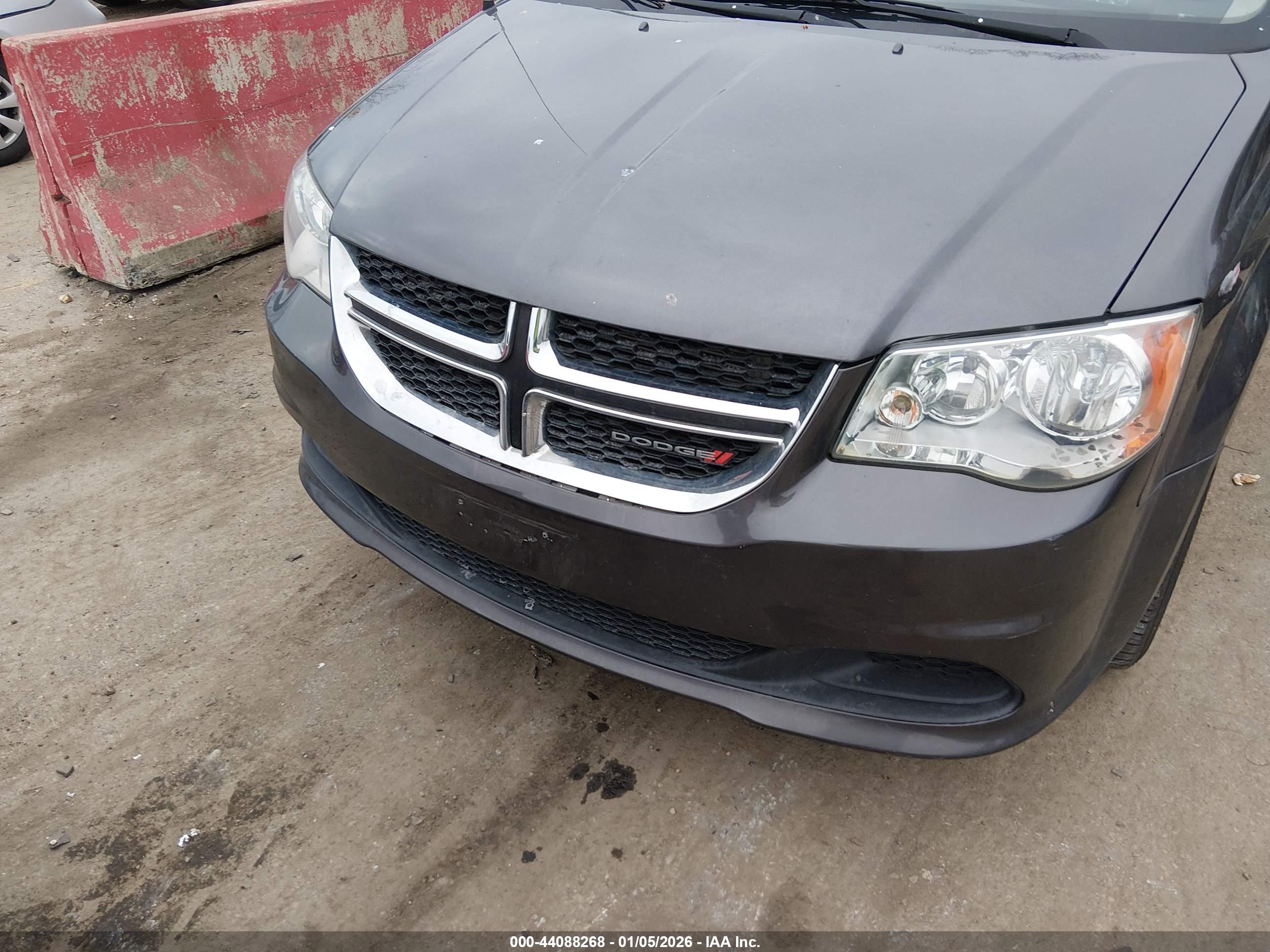 DODGE GRAND image 6