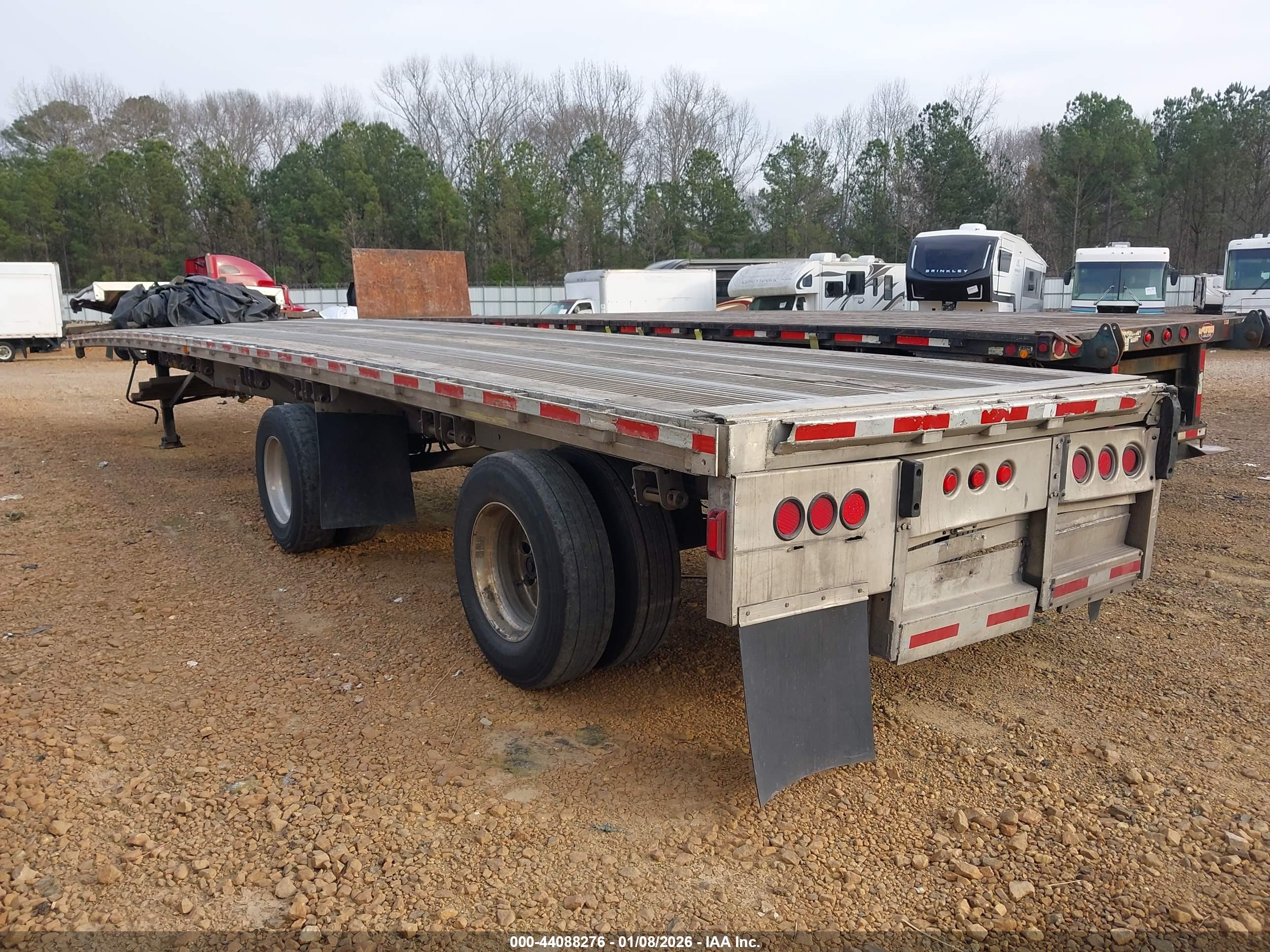 REITNOUER FLATBED image 3