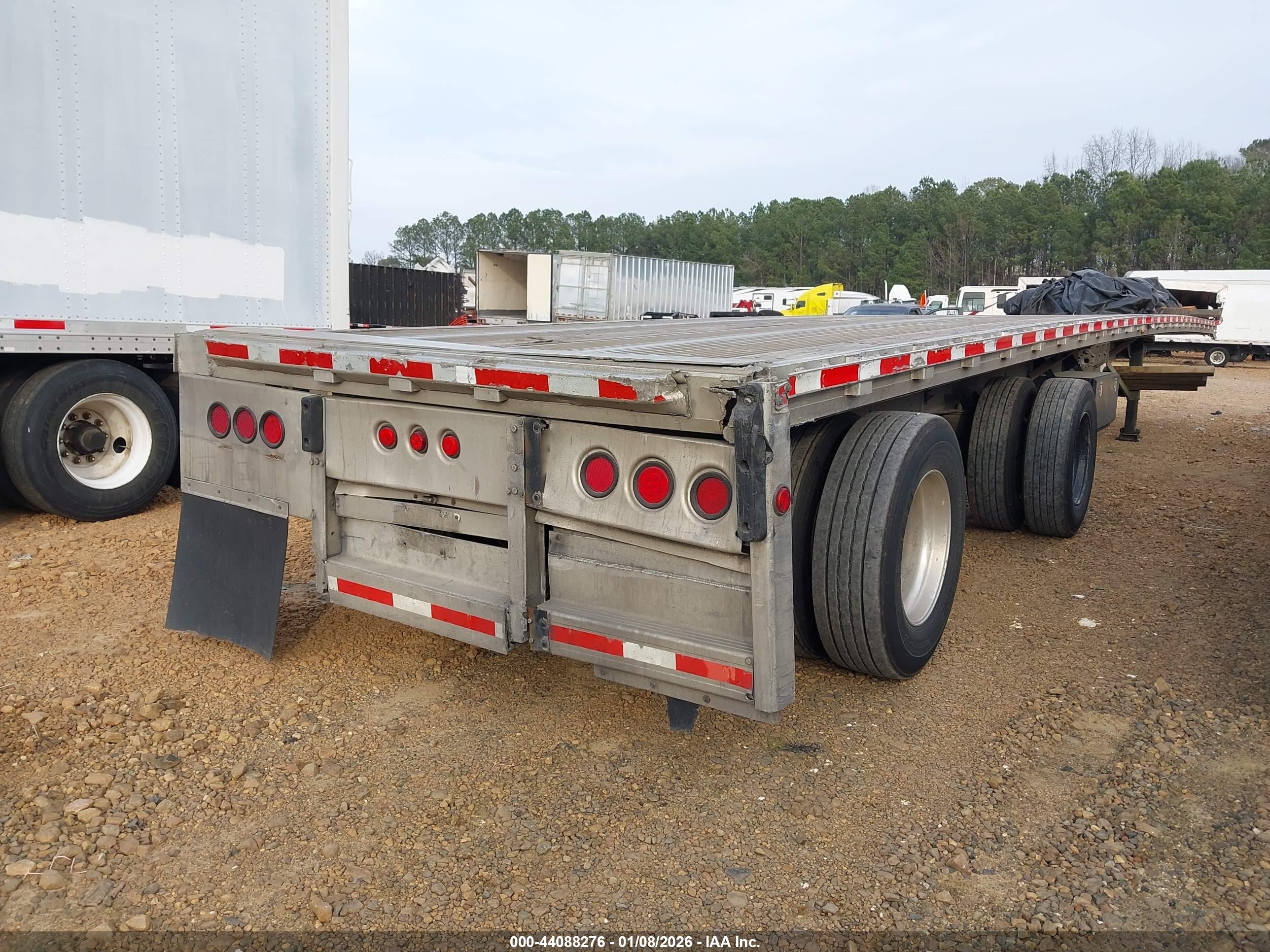 REITNOUER FLATBED image 4