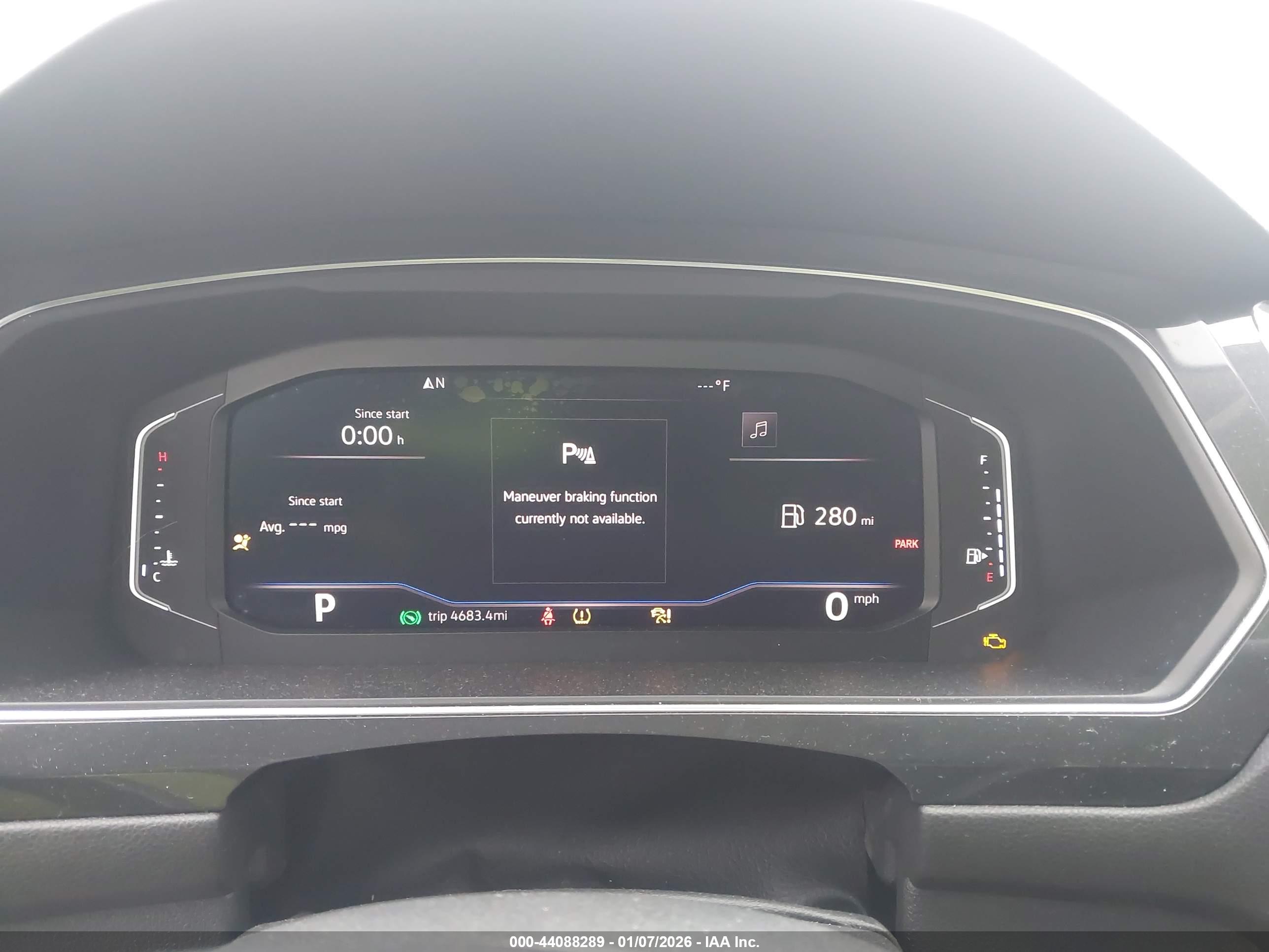 VOLKSWAGEN TIGUAN image 7