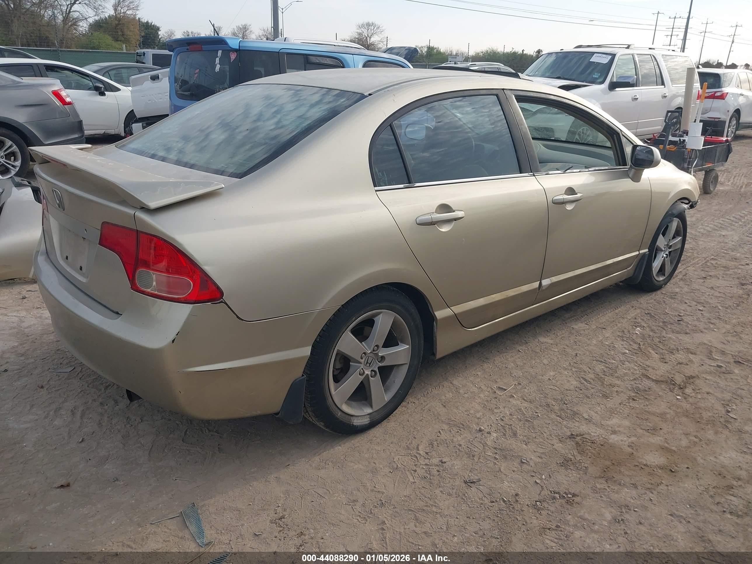 HONDA CIVIC image 4