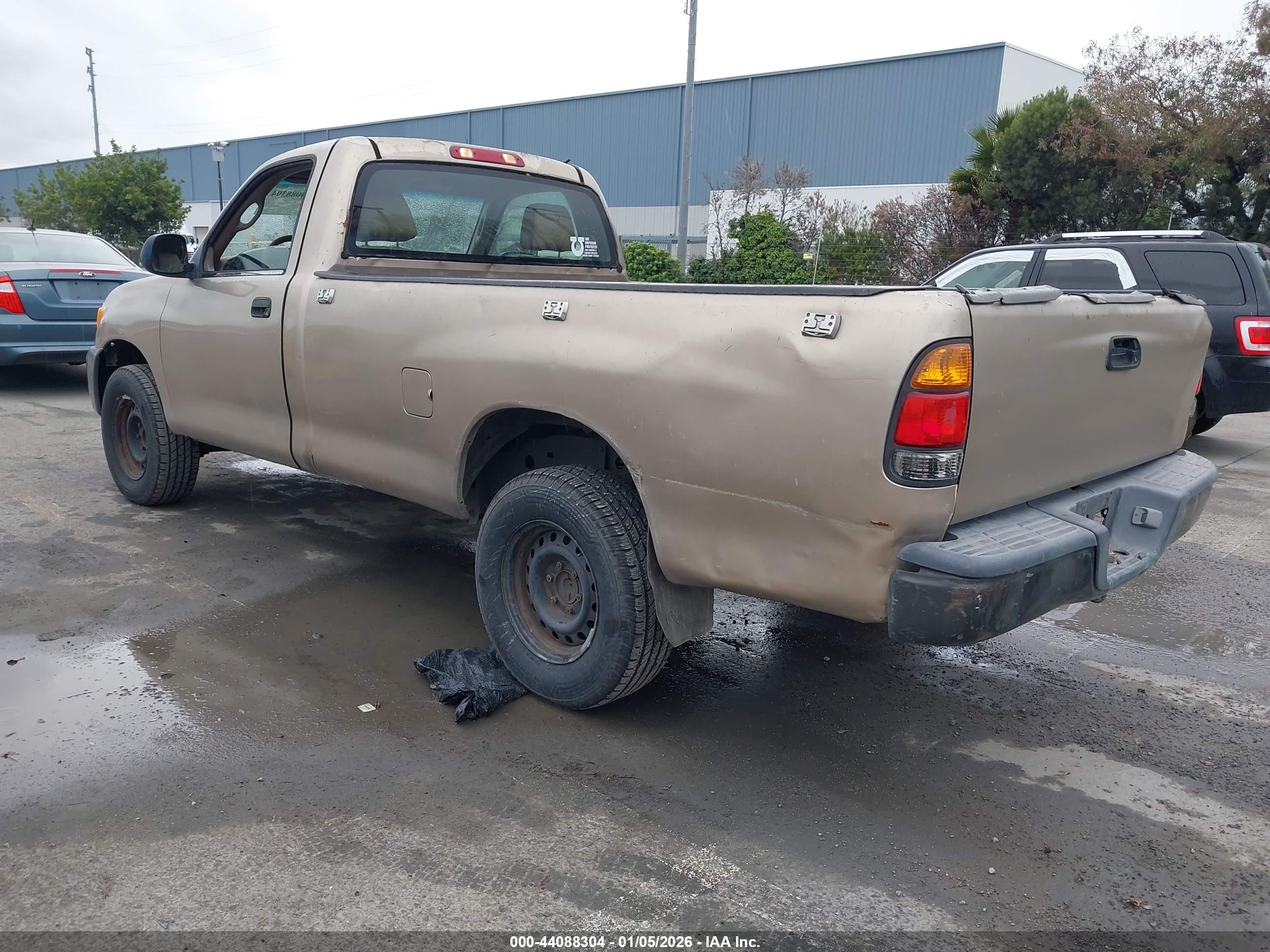 TOYOTA TUNDRA image 3