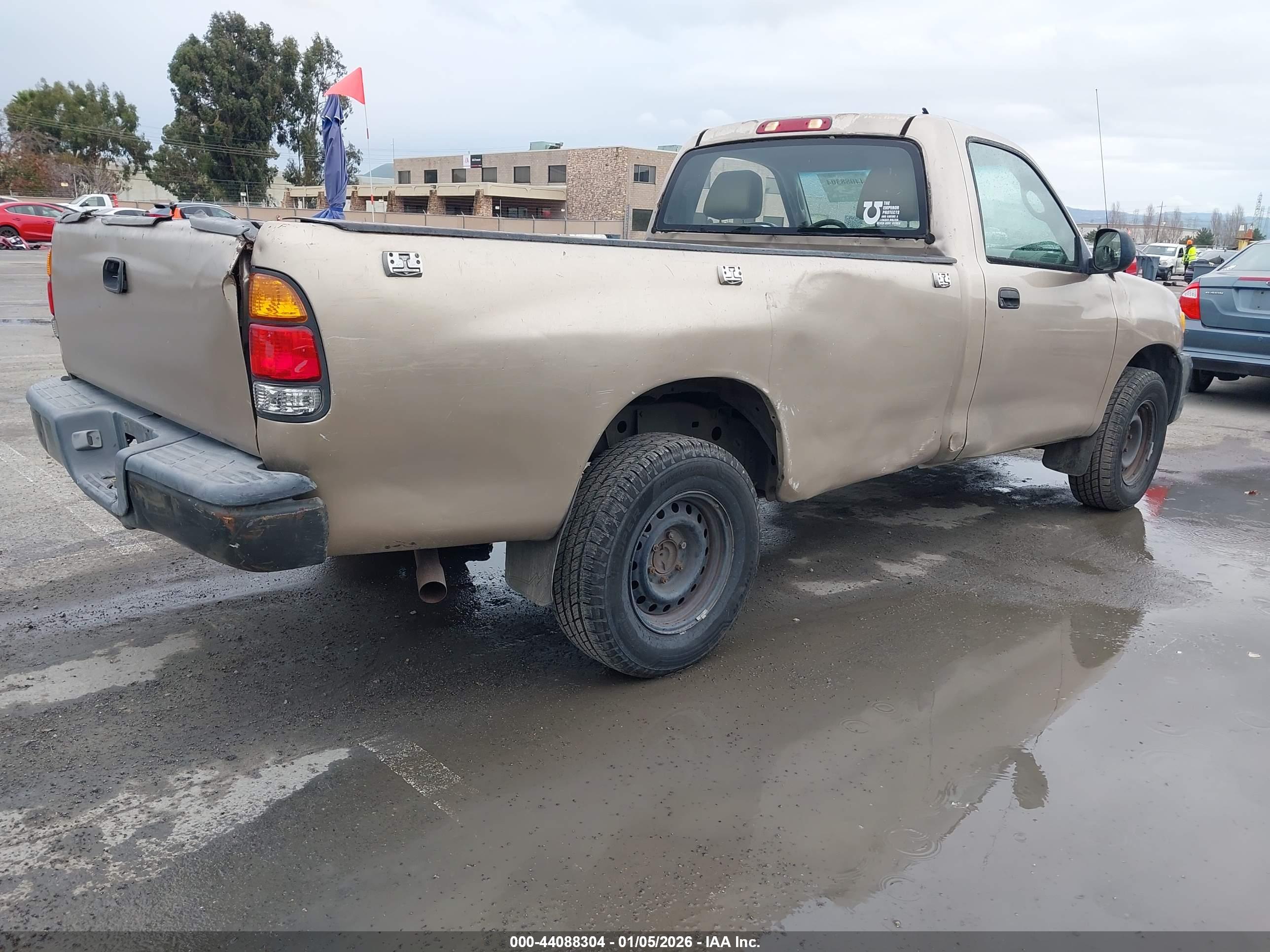 TOYOTA TUNDRA image 4