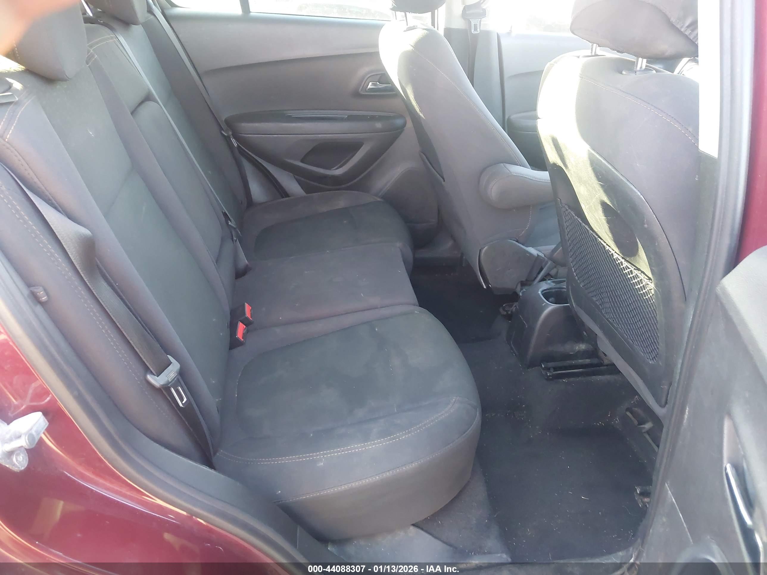 CHEVROLET TRAX image 8
