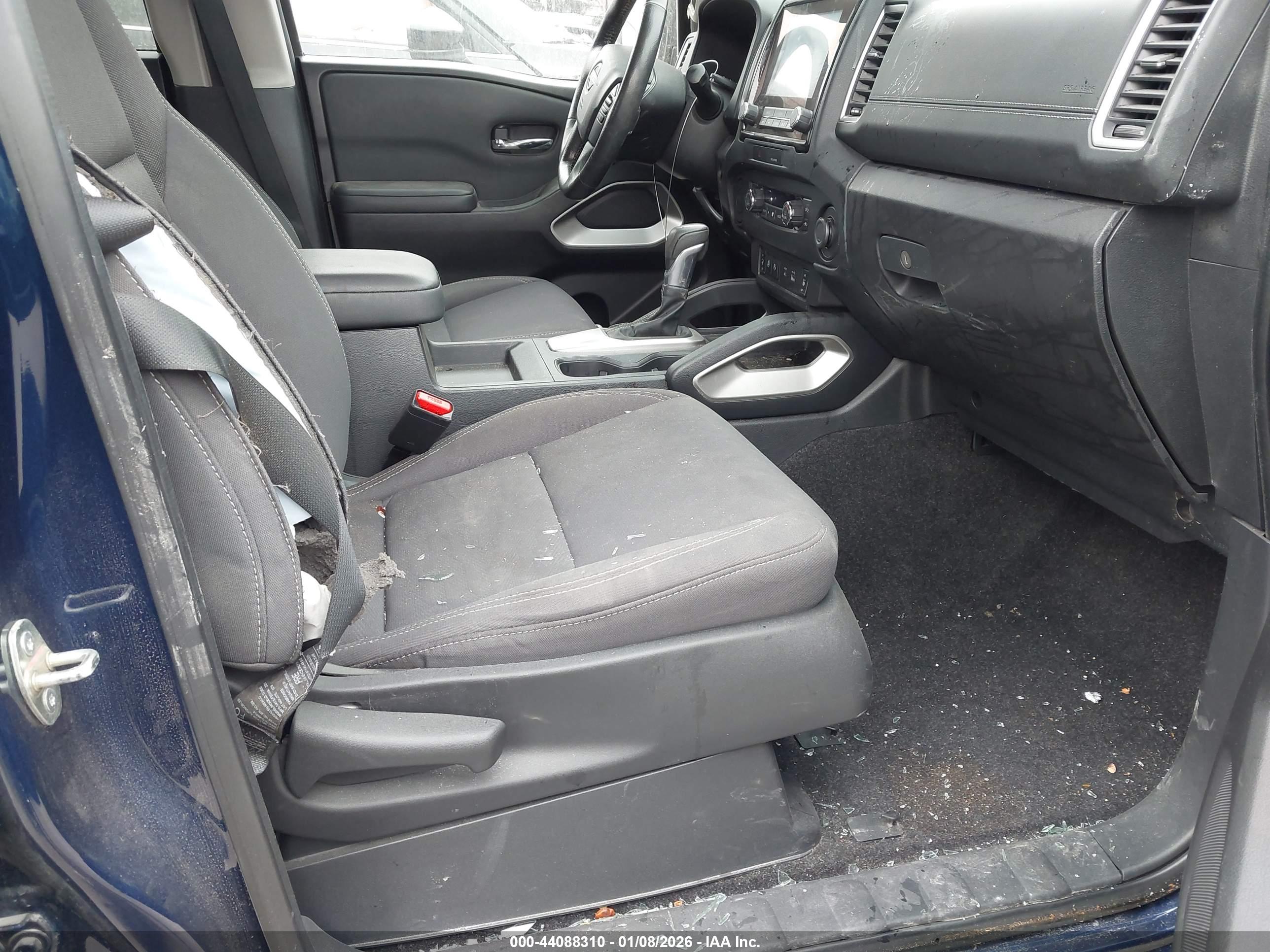 NISSAN FRONTIER image 5