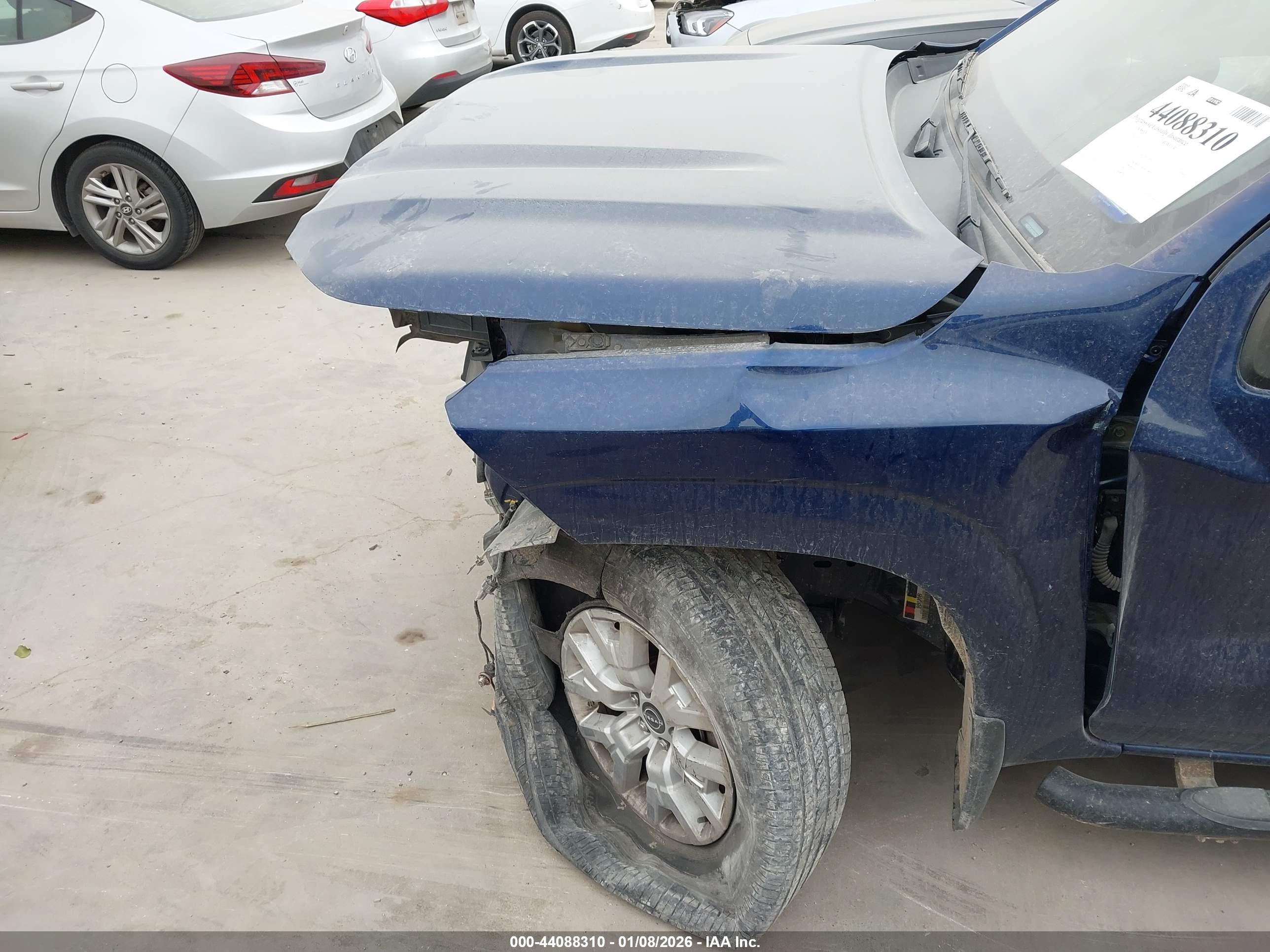 NISSAN FRONTIER image 6