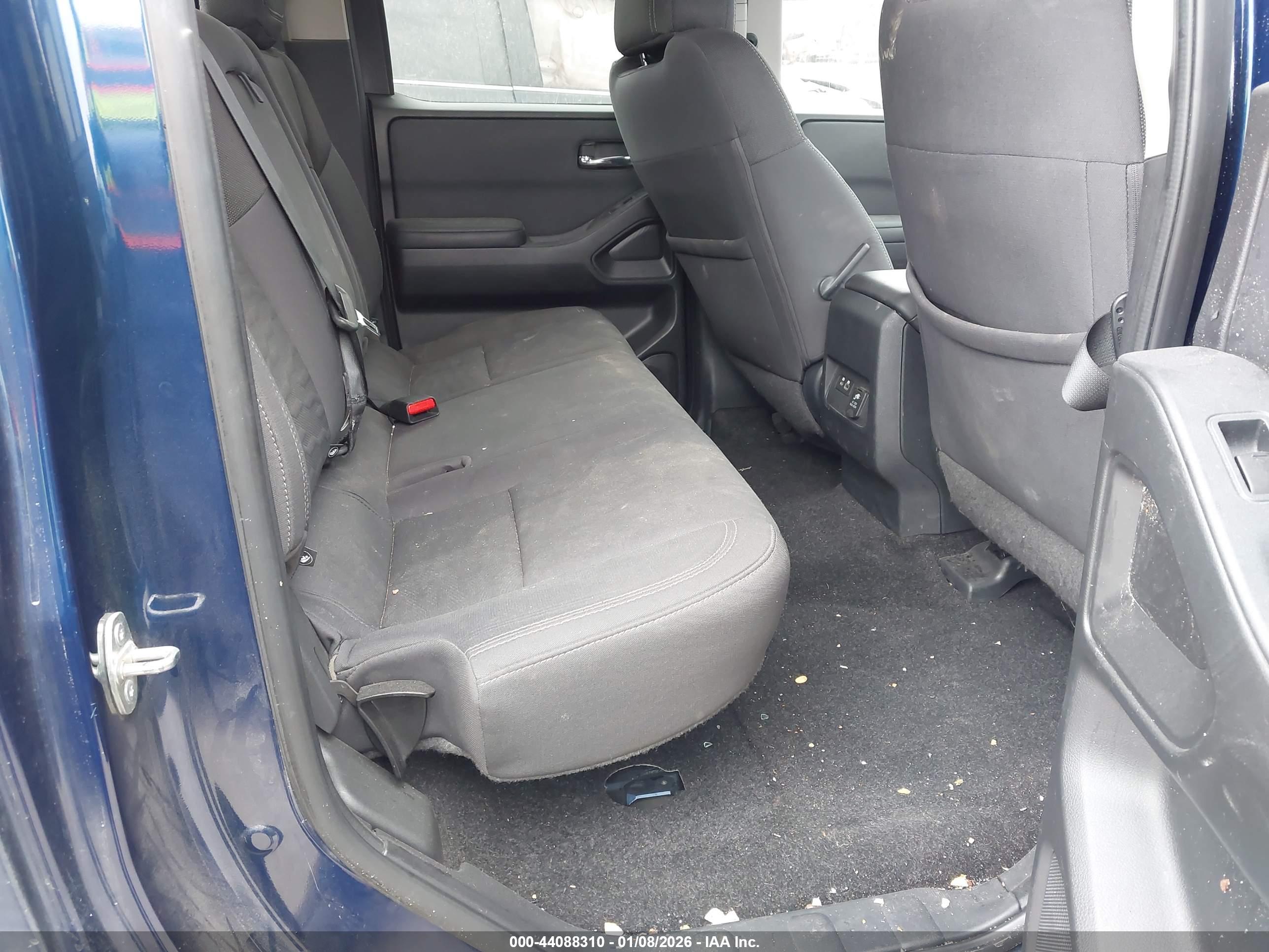 NISSAN FRONTIER image 8