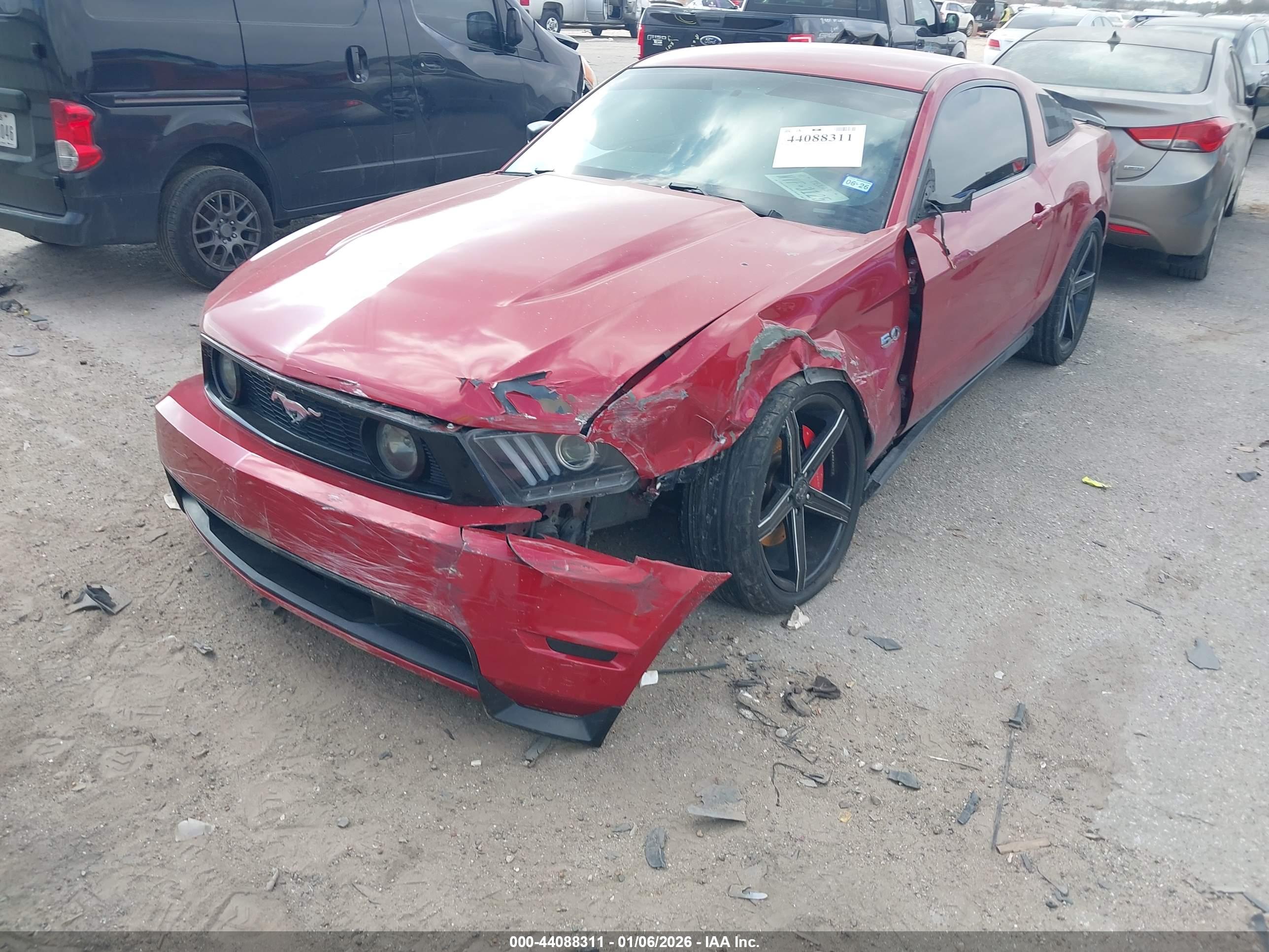 FORD MUSTANG image 2
