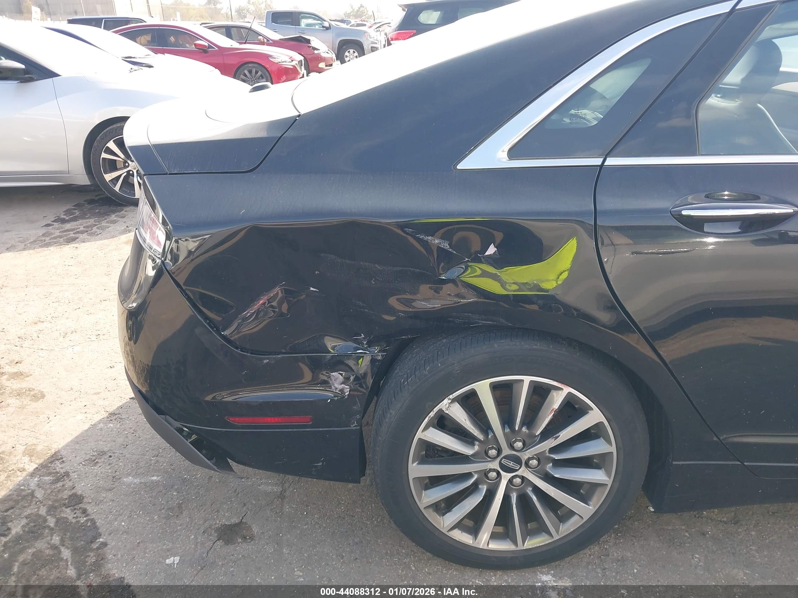 LINCOLN MKZ image 6