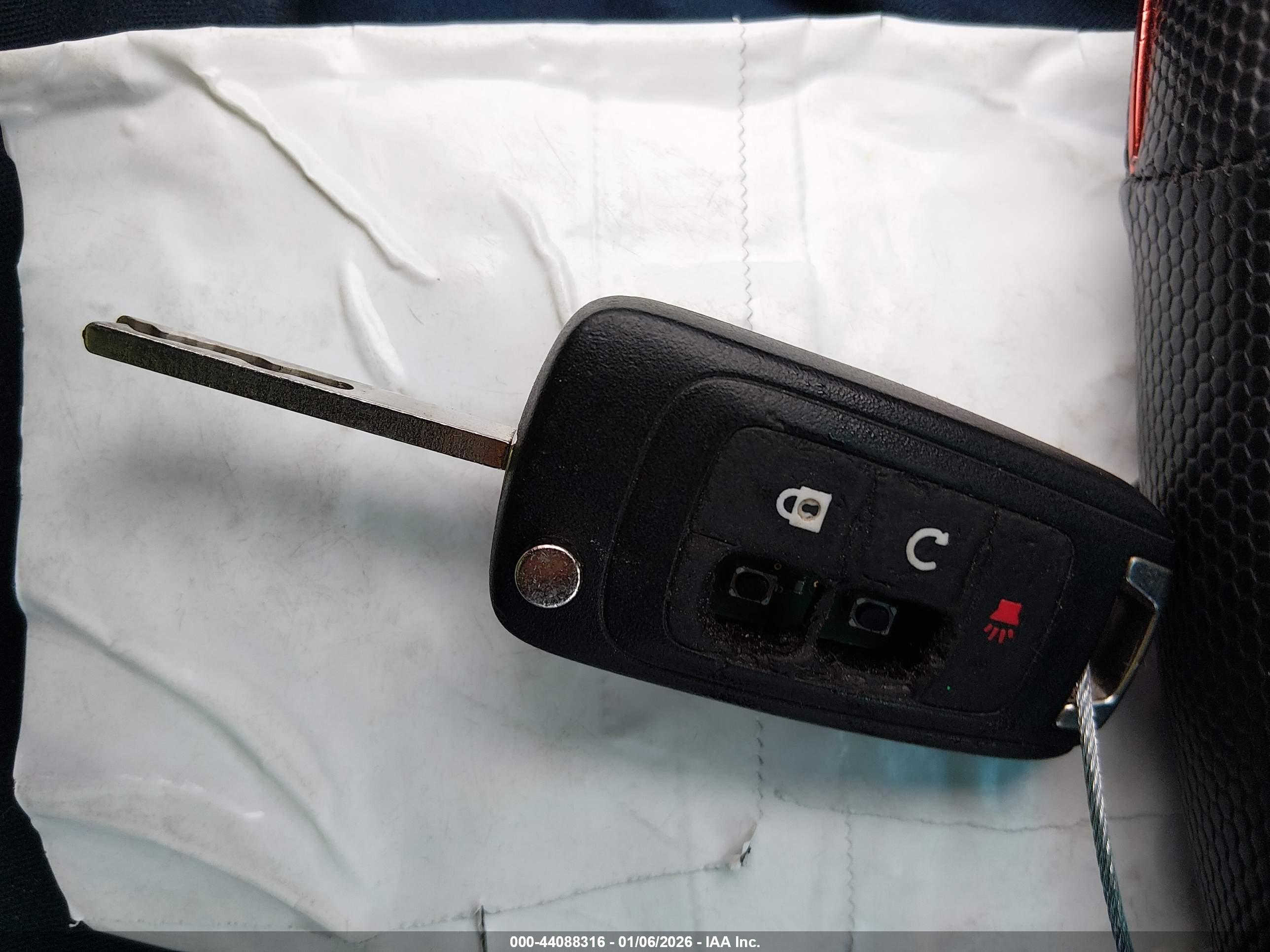 CHEVROLET EQUINOX image 11