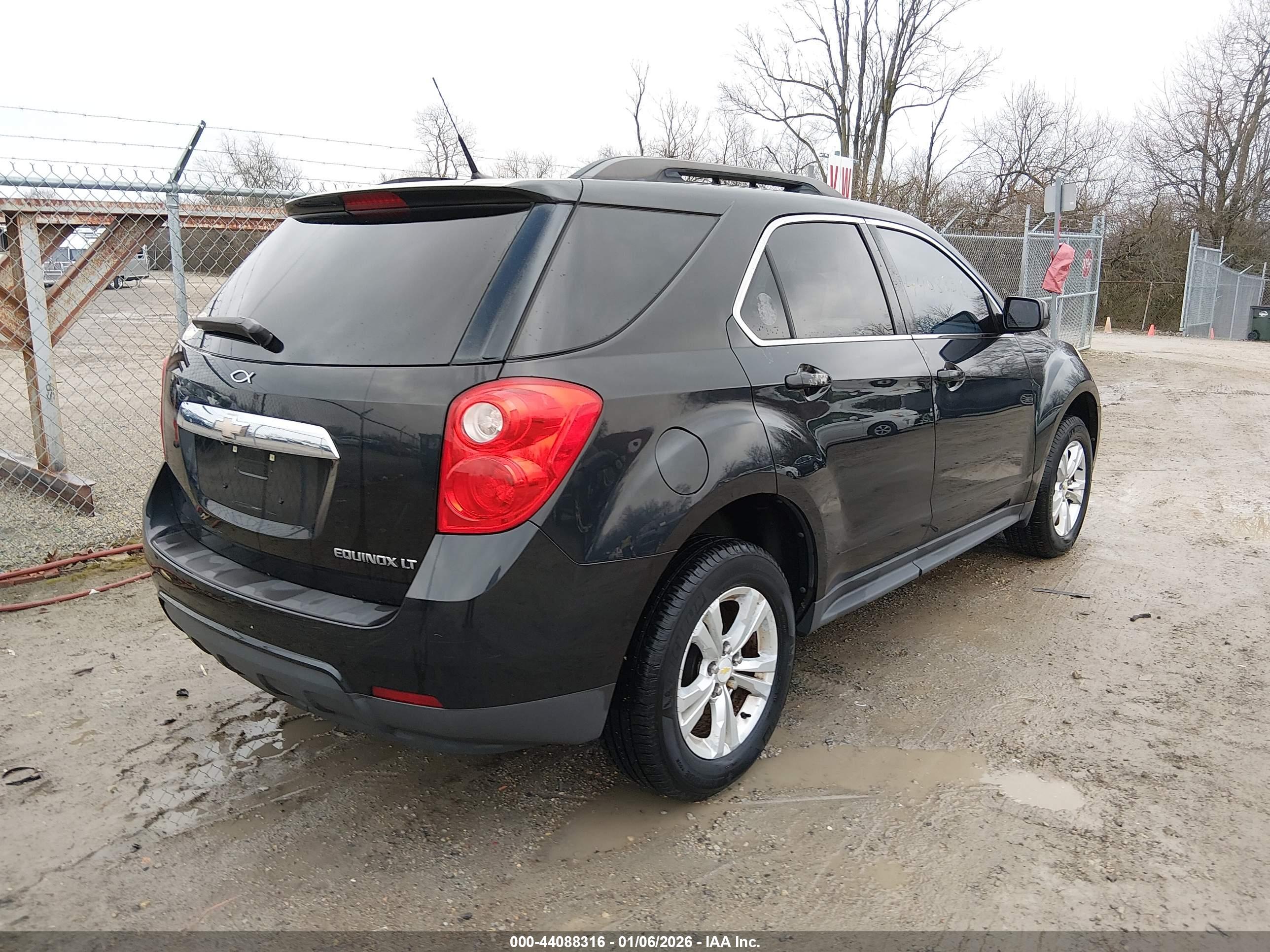 CHEVROLET EQUINOX image 4