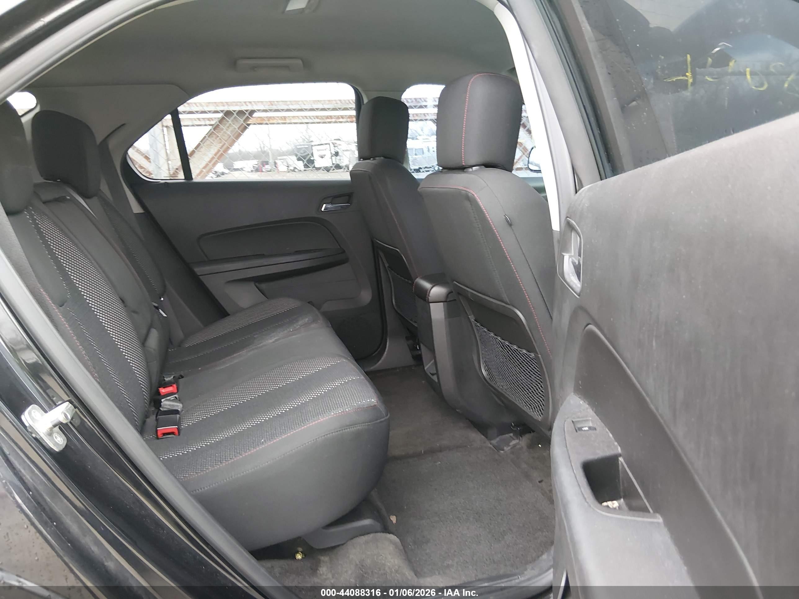 CHEVROLET EQUINOX image 8