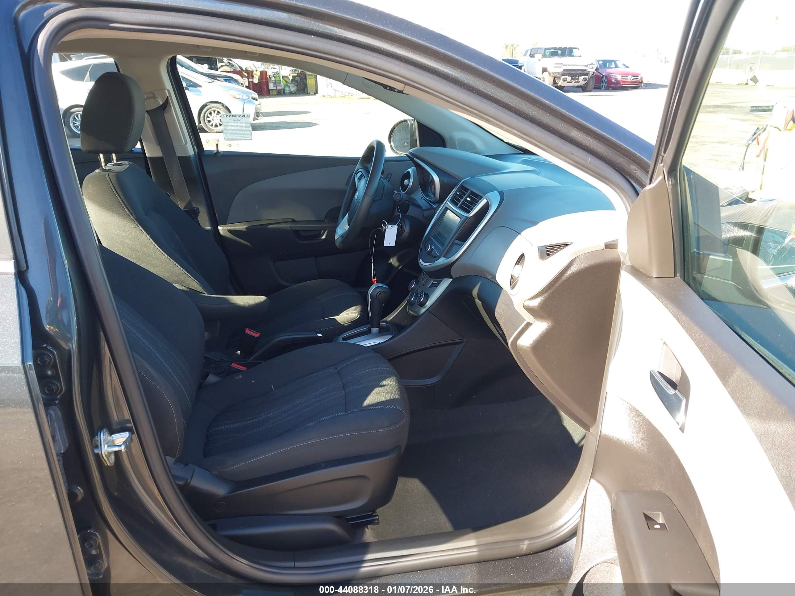 CHEVROLET SONIC image 5