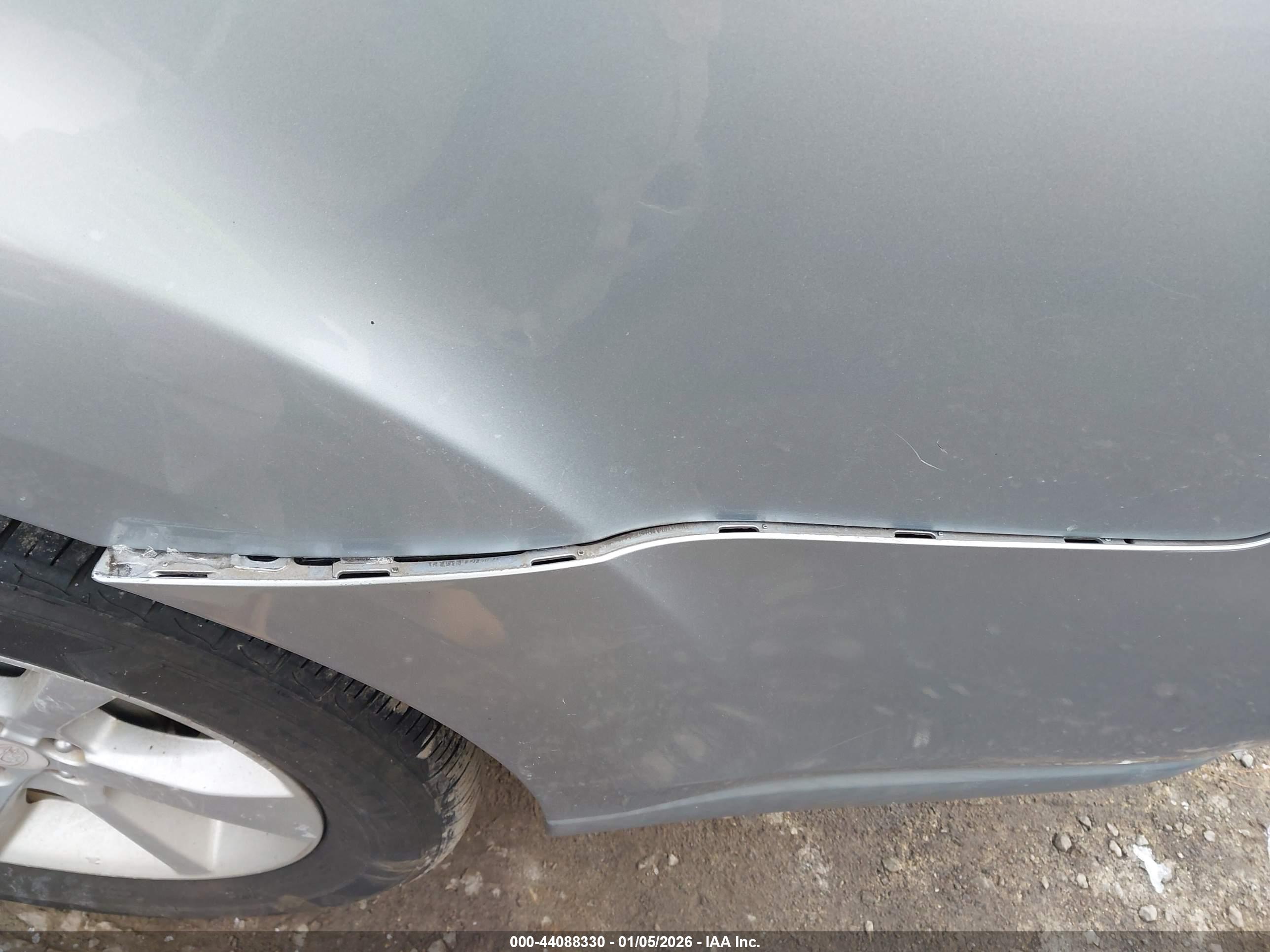 SUBARU OUTBACK image 6