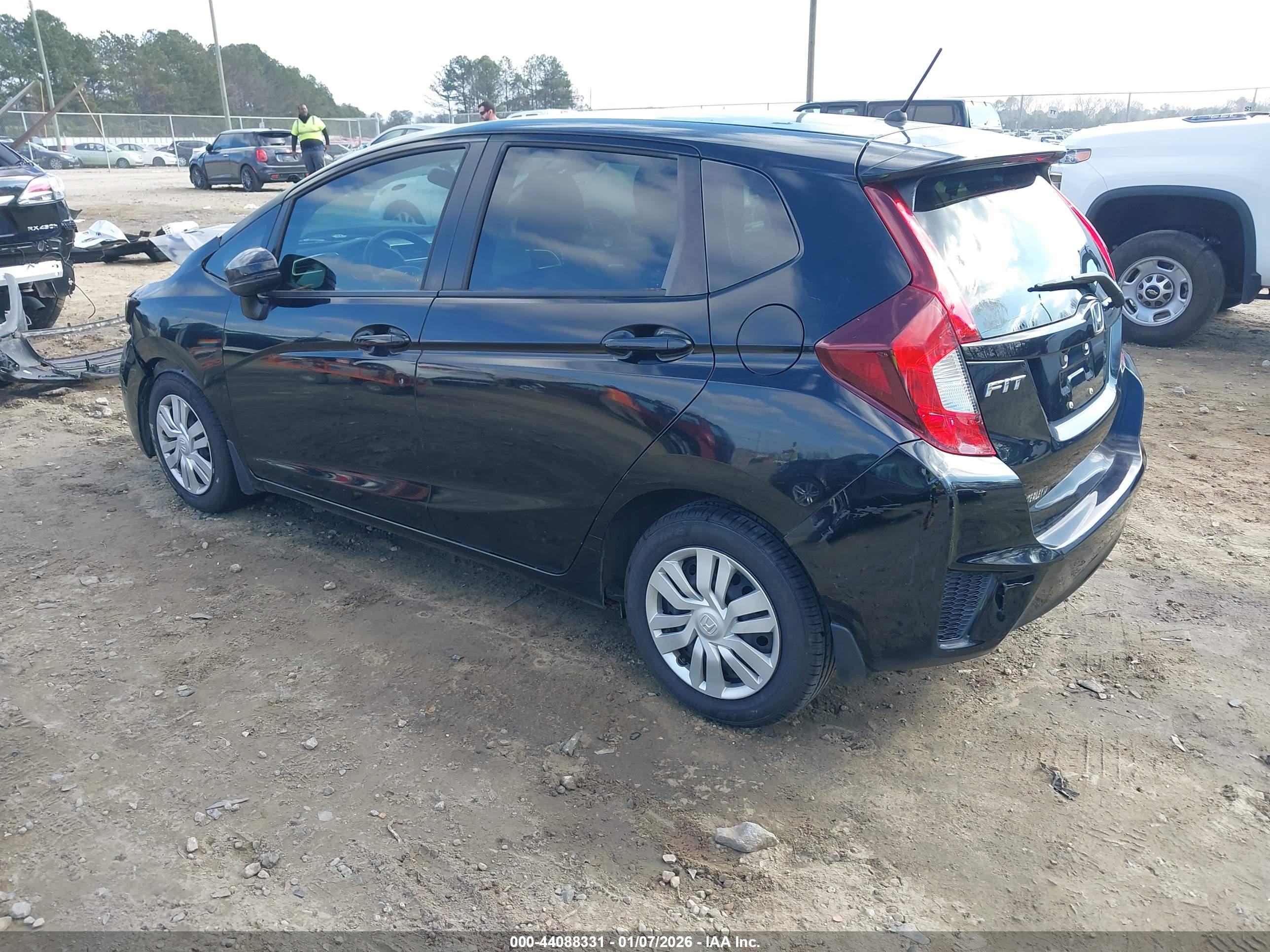 HONDA FIT image 3