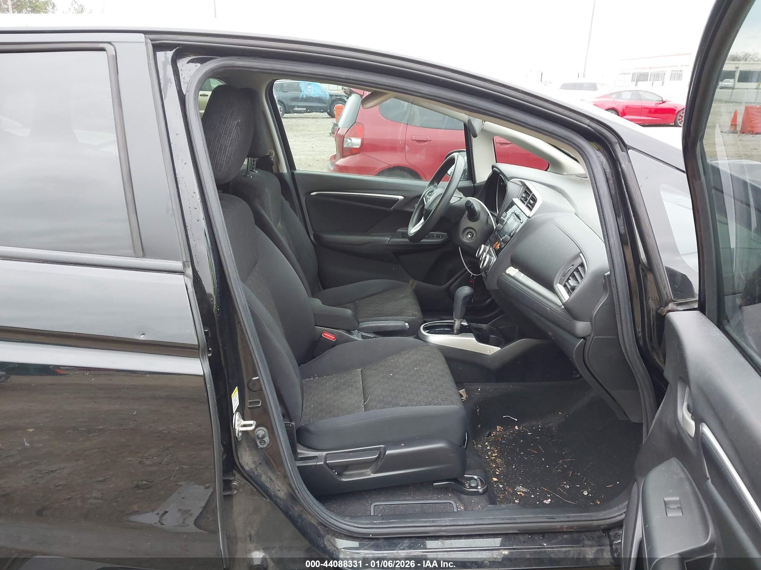 HONDA FIT image 5