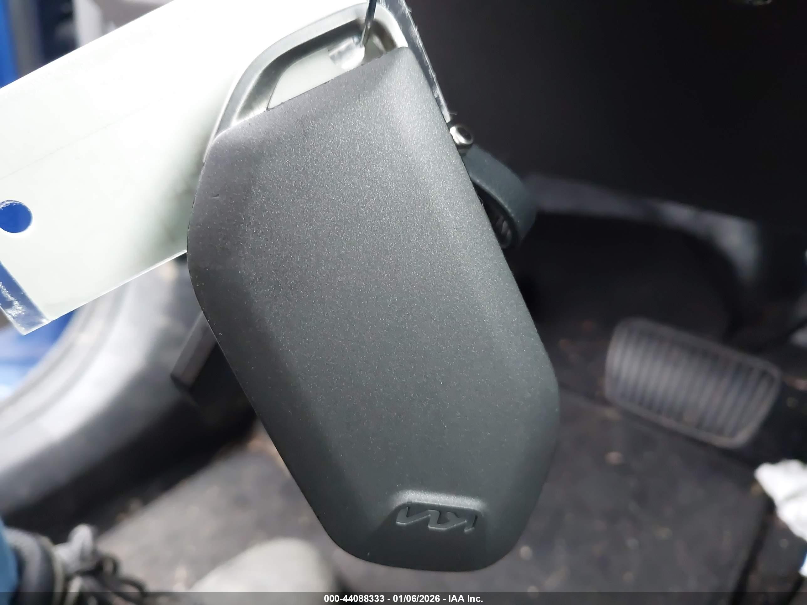KIA SPORTAGE image 11