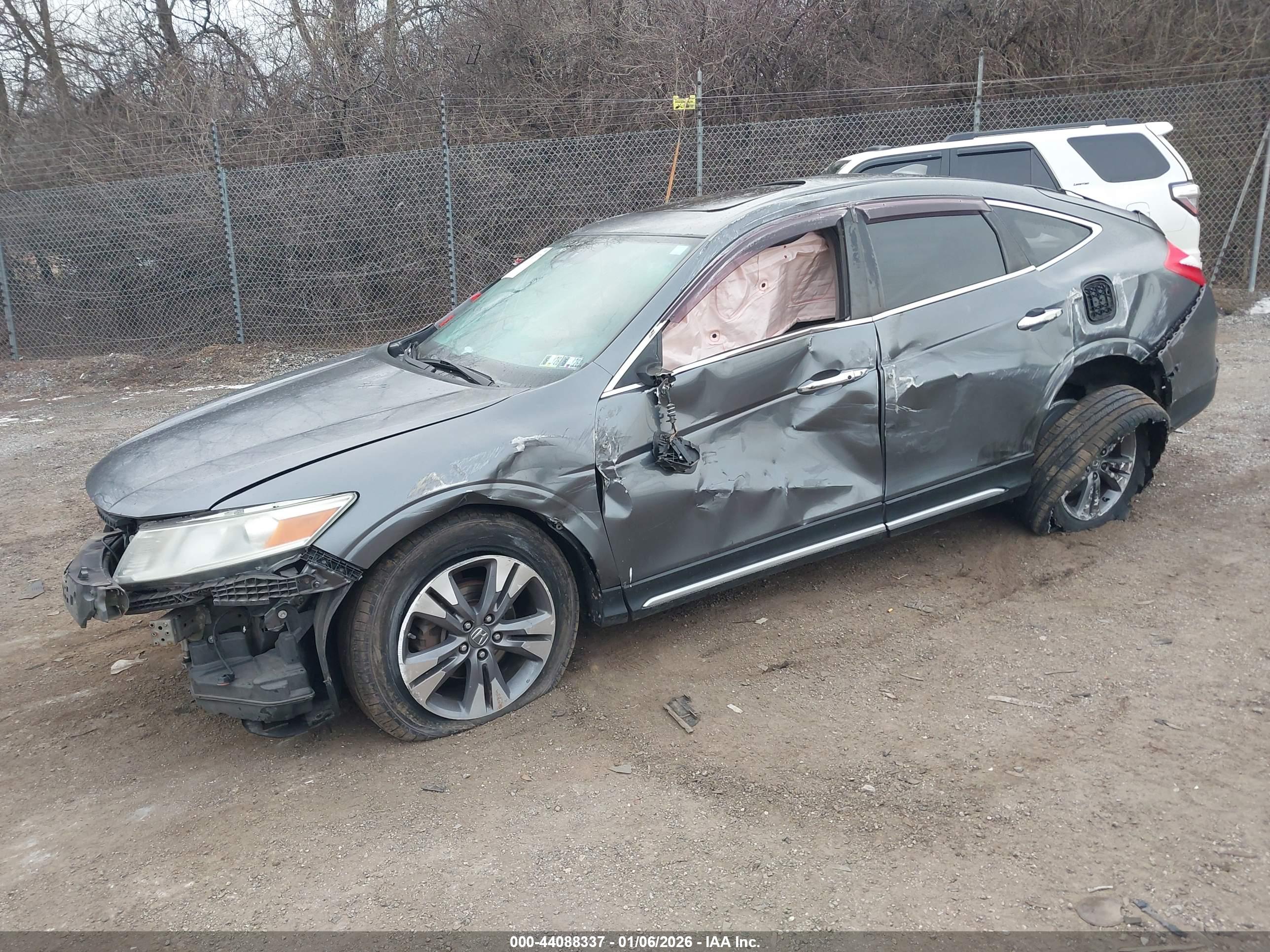 HONDA CROSSTOUR image 2