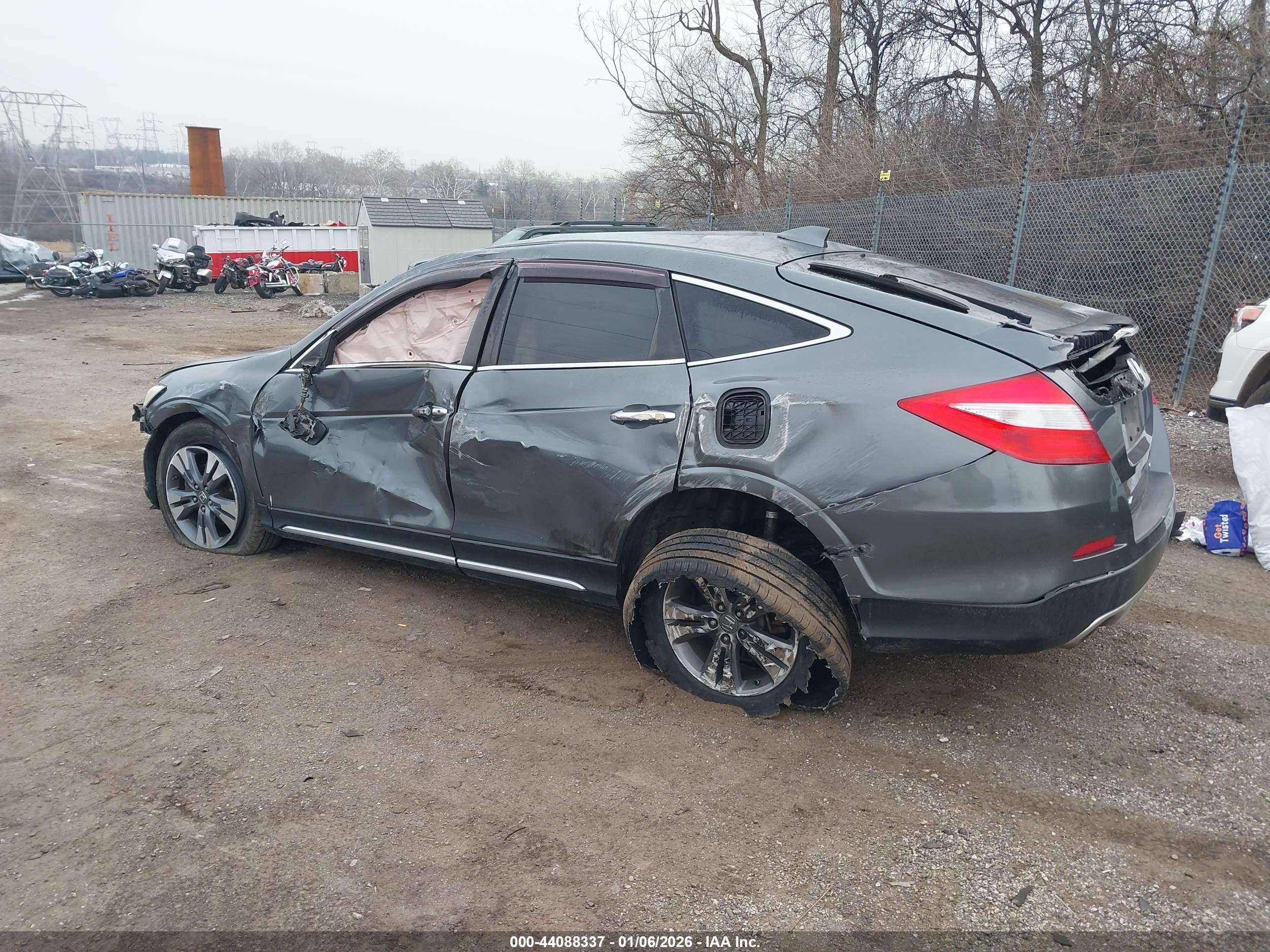 HONDA CROSSTOUR image 3