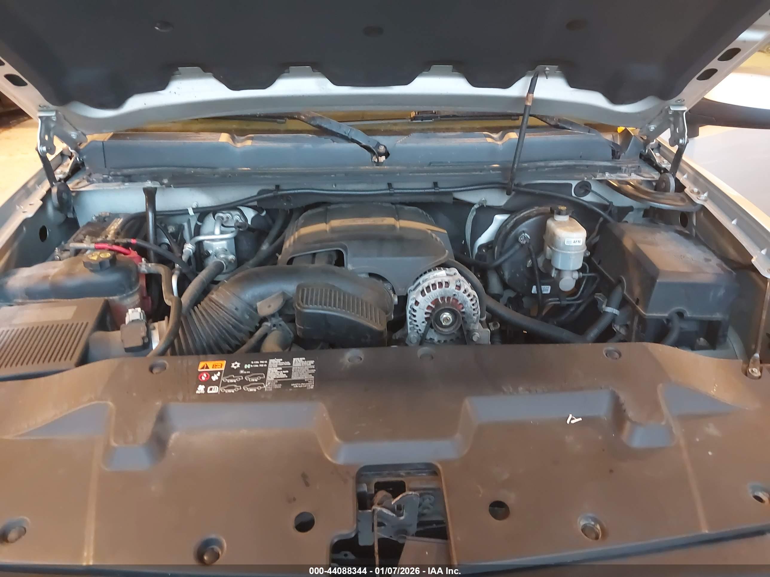 CHEVROLET SILVERADO image 10