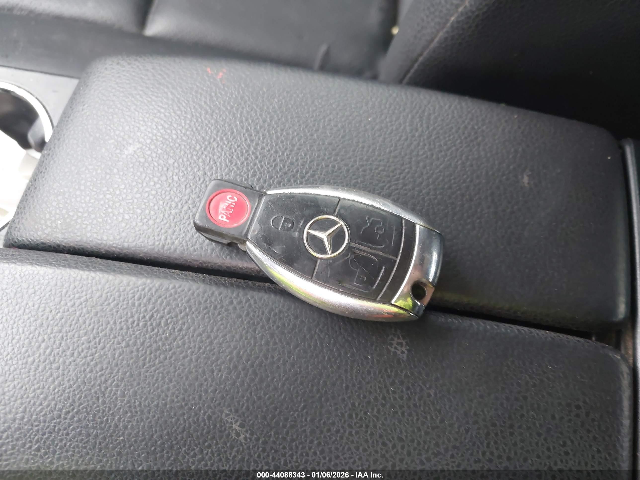 MERCEDES-BENZ C image 11