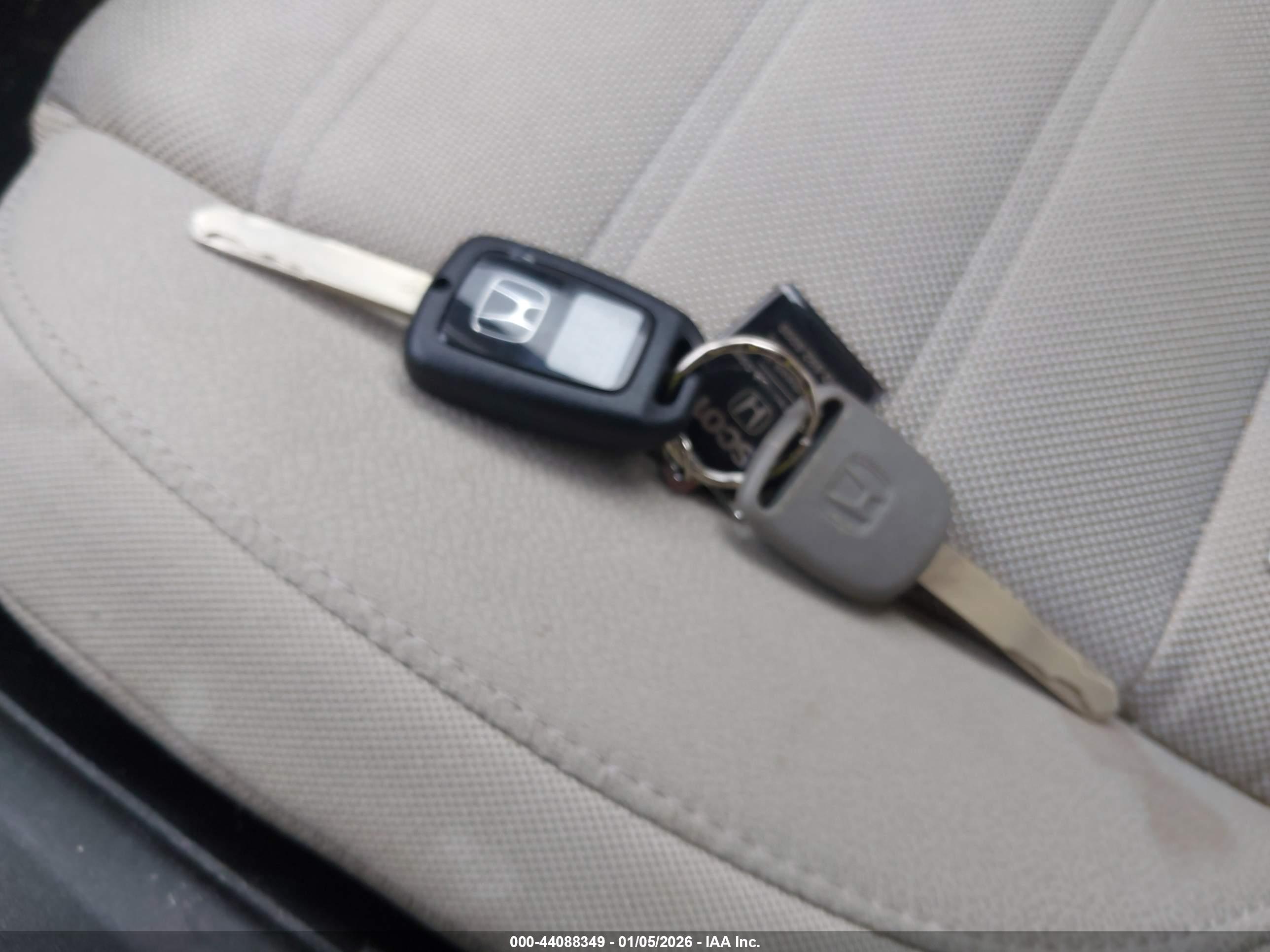 HONDA CR-V image 11