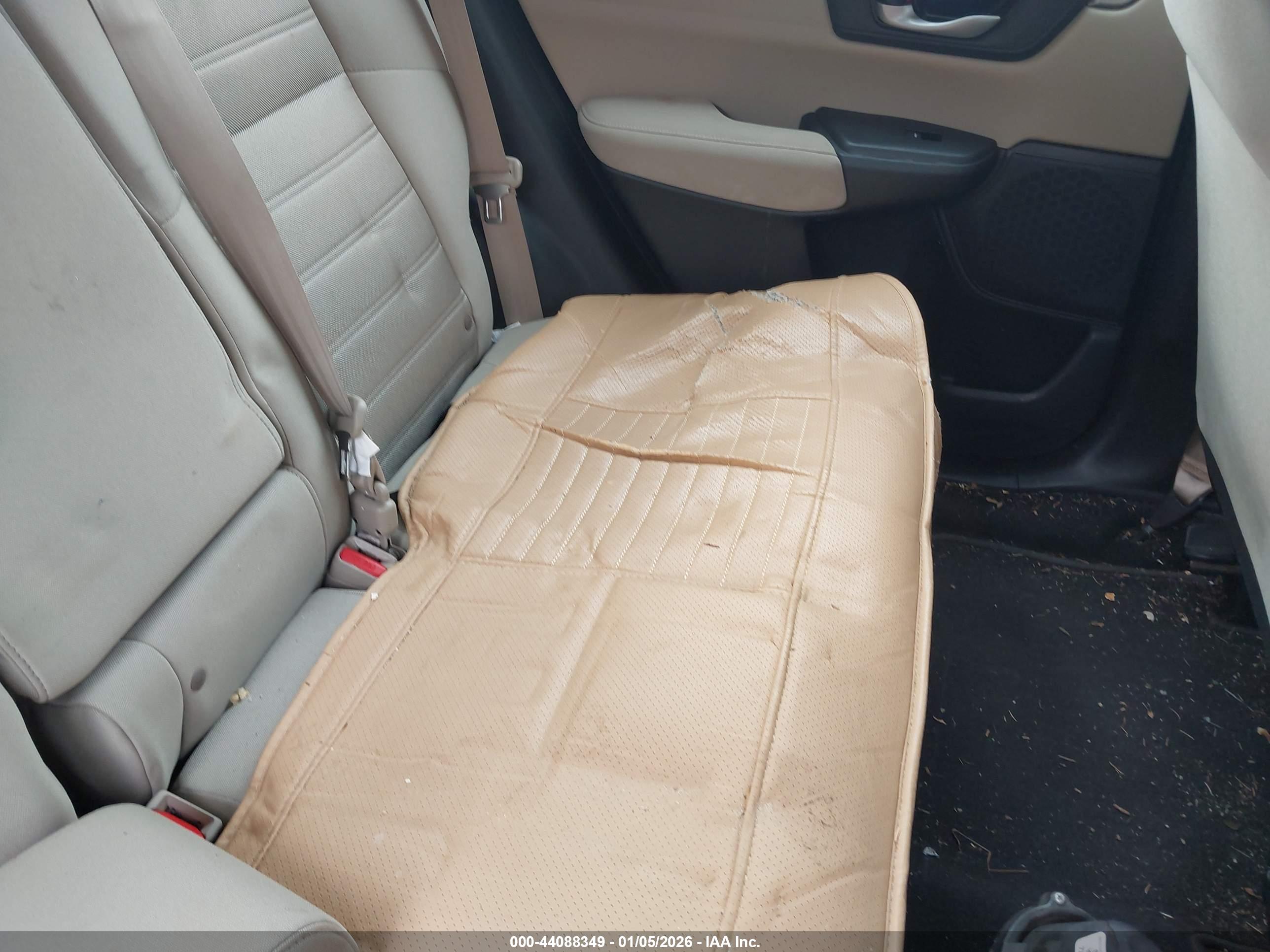 HONDA CR-V image 8
