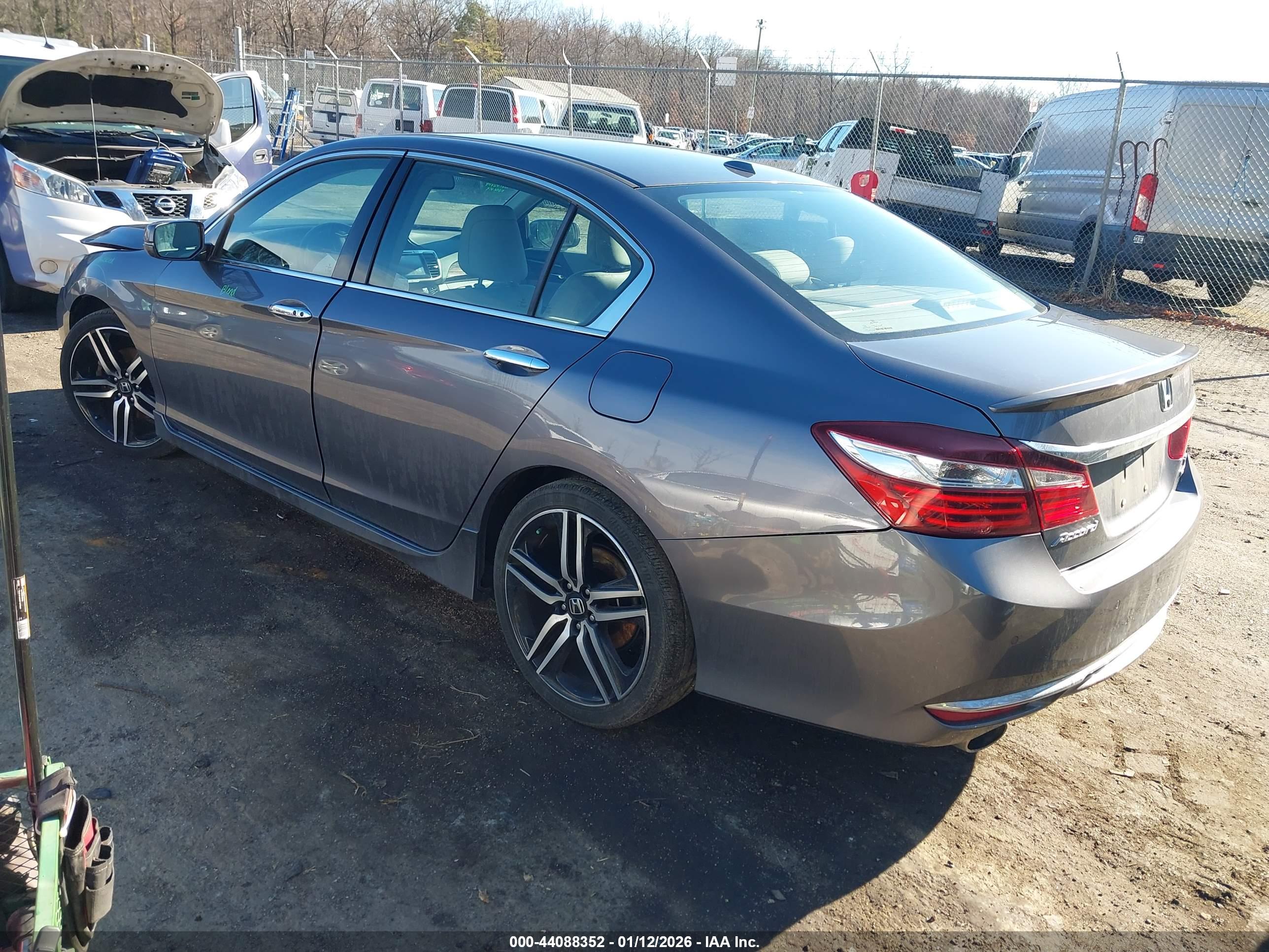 HONDA ACCORD image 3