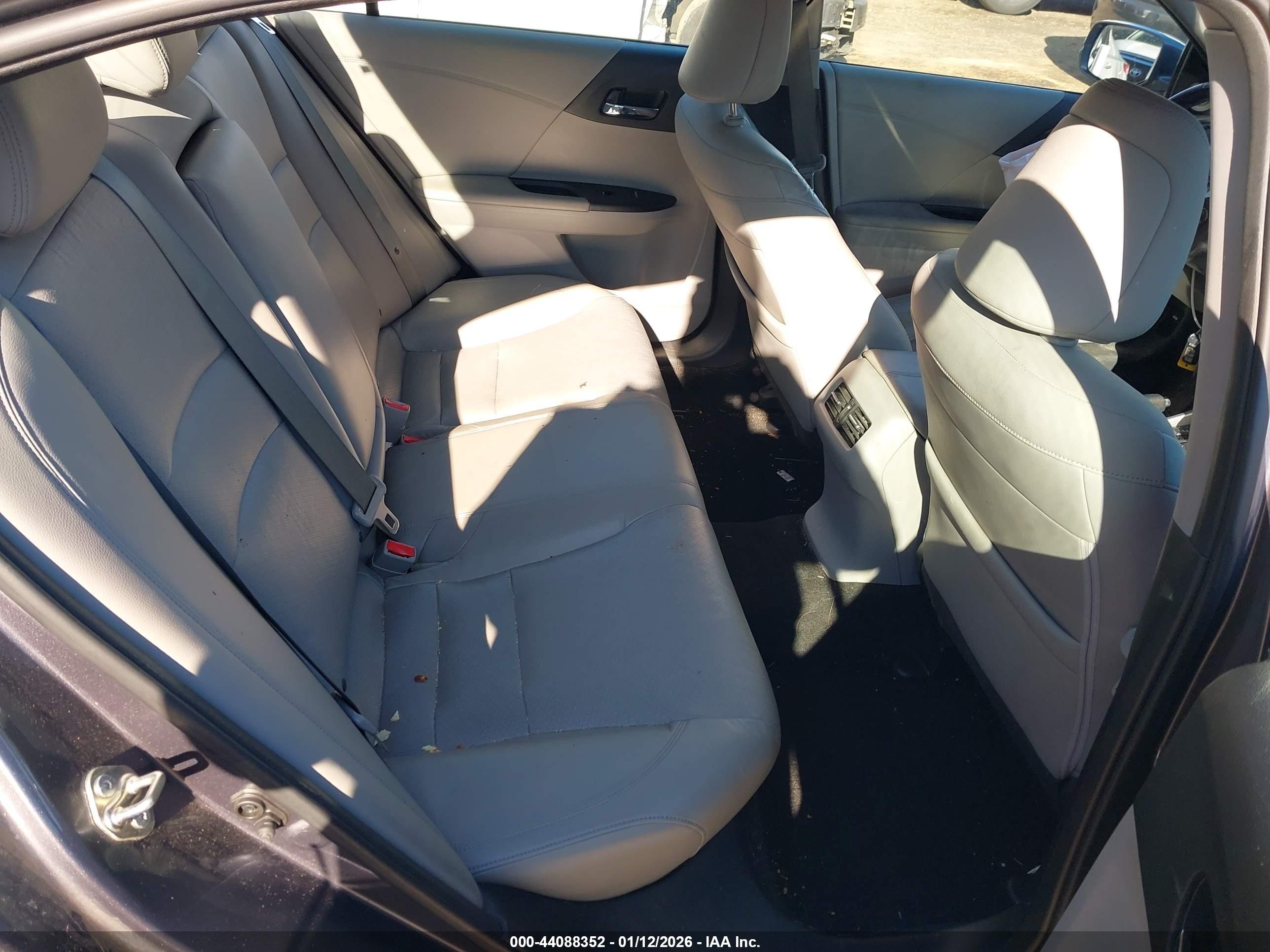 HONDA ACCORD image 8