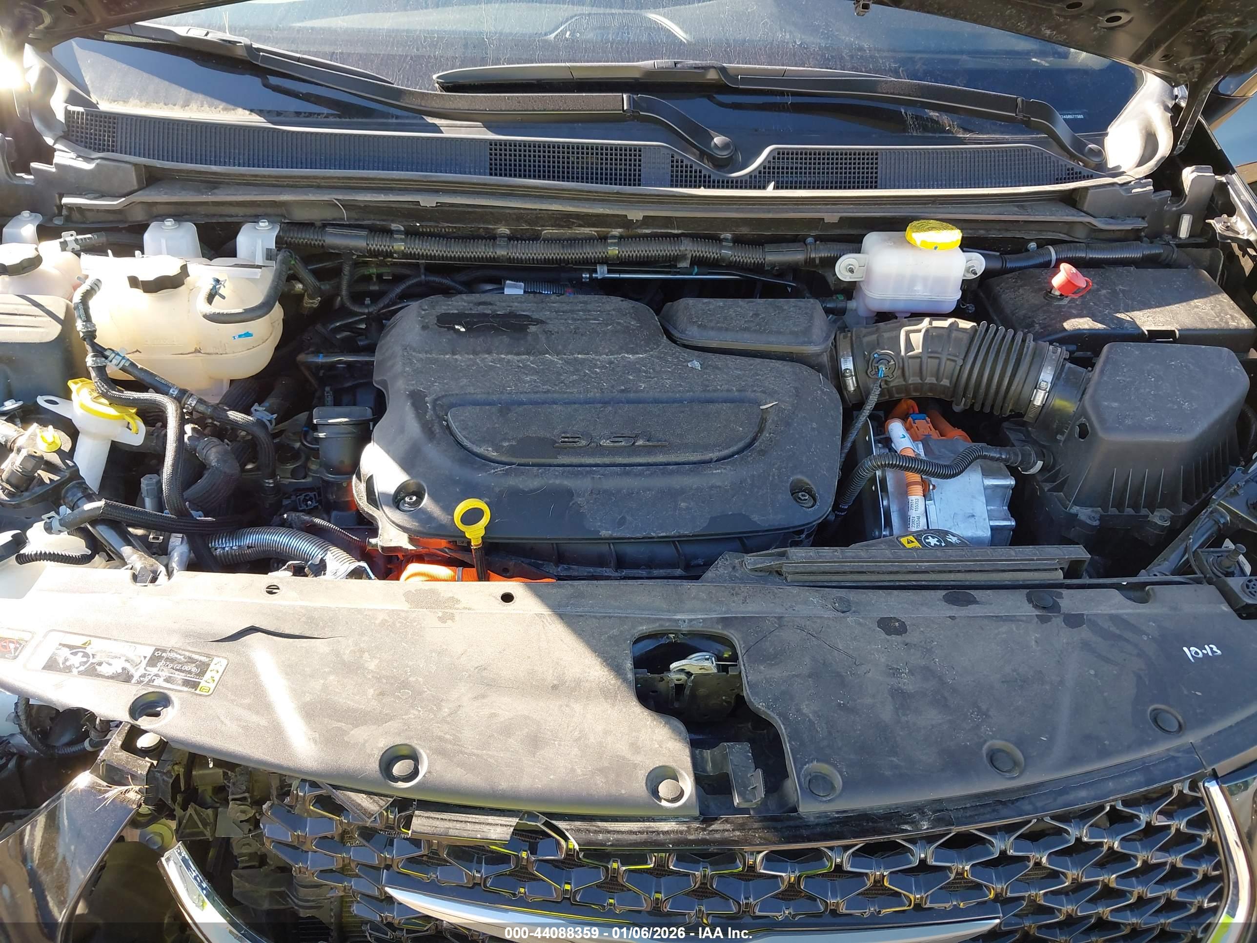 CHRYSLER PACIFICA image 10