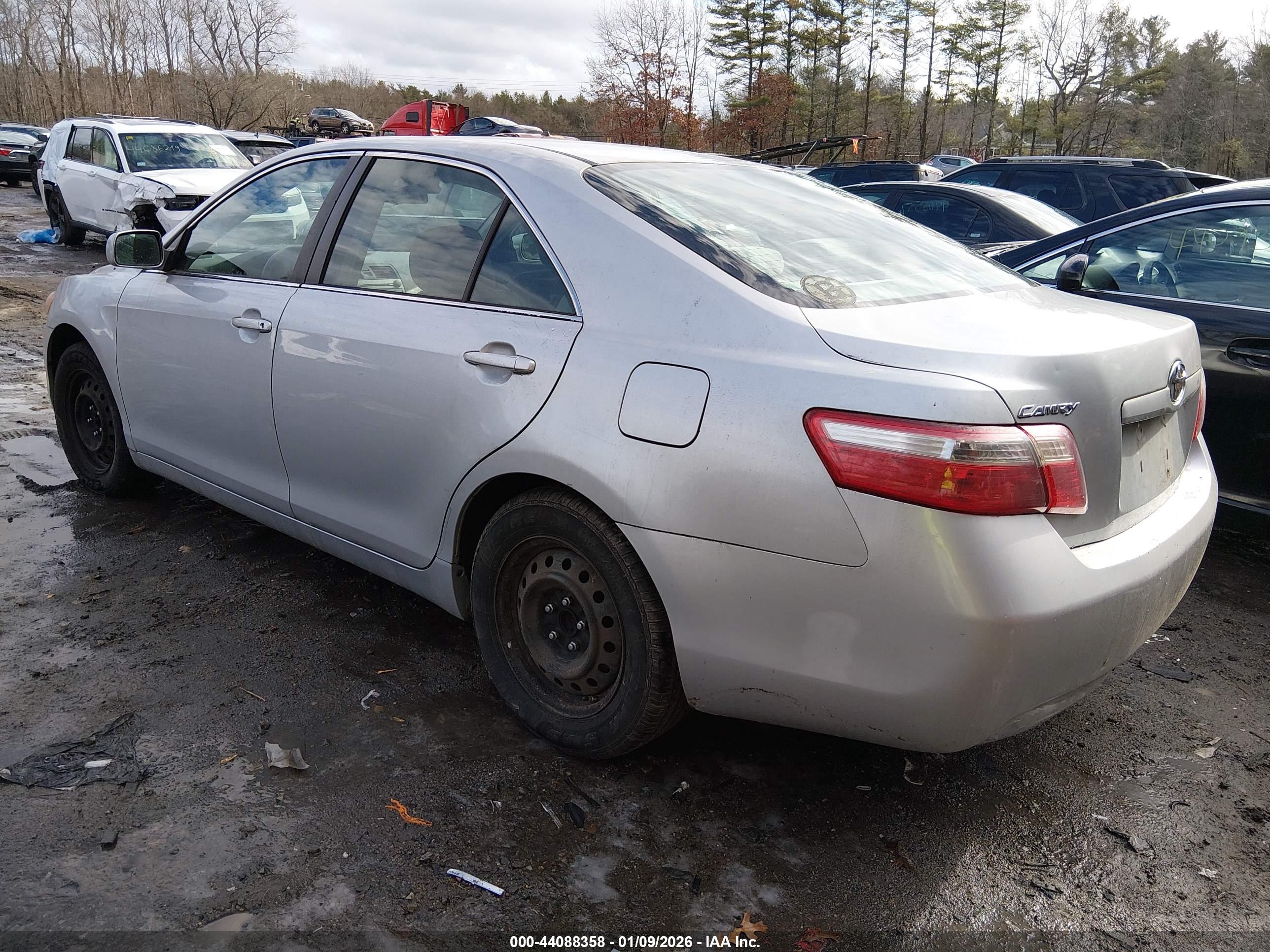 TOYOTA CAMRY image 3