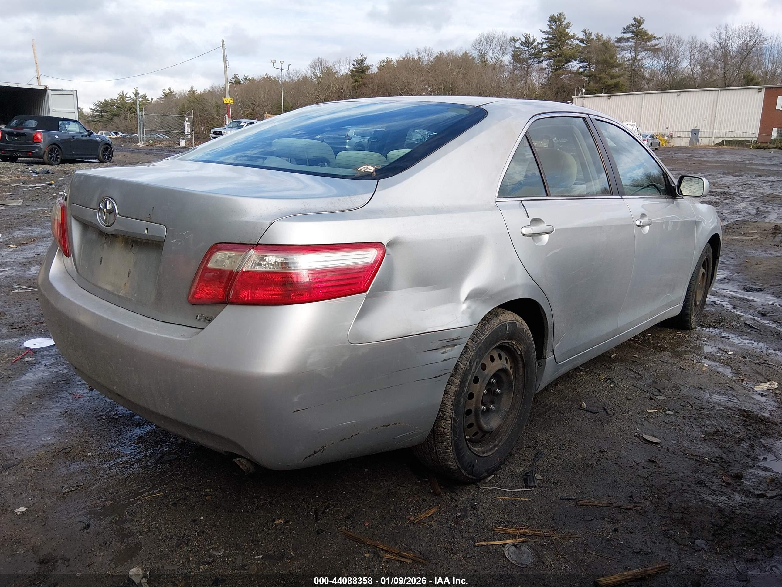 TOYOTA CAMRY image 4