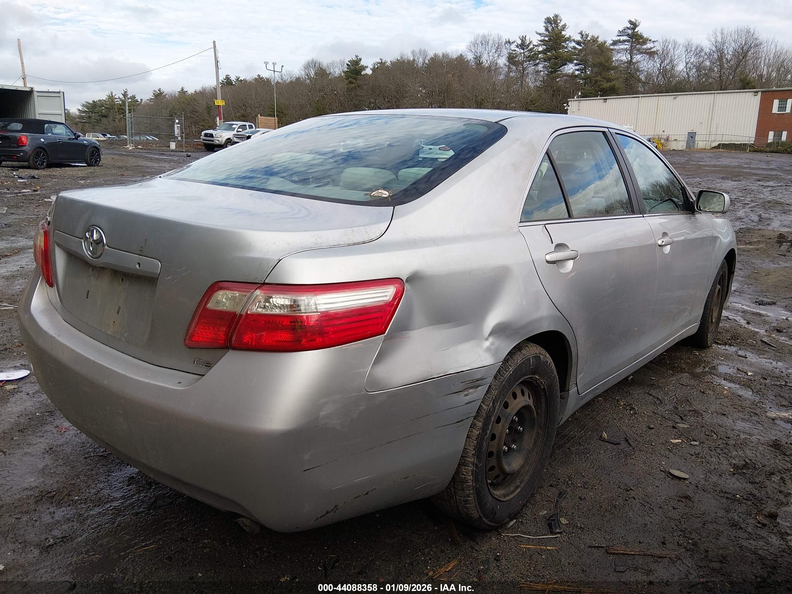 TOYOTA CAMRY image 6