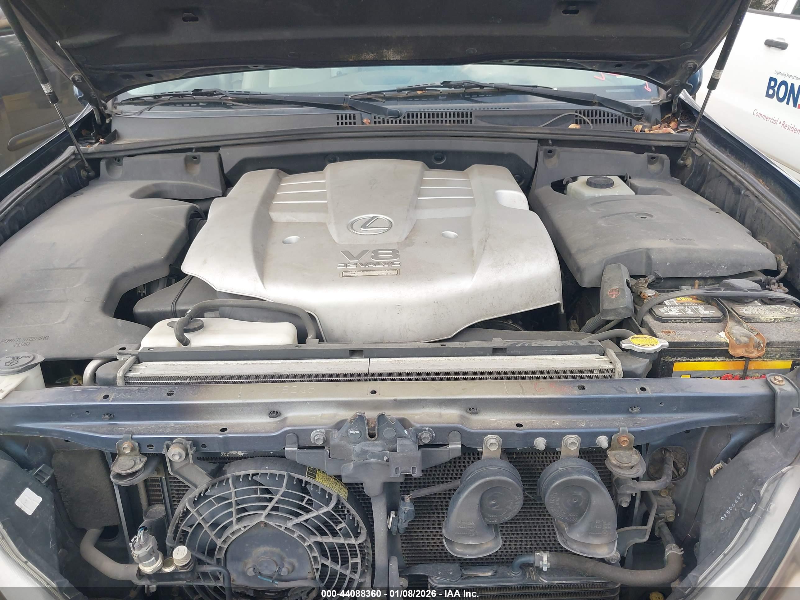 LEXUS GX image 10