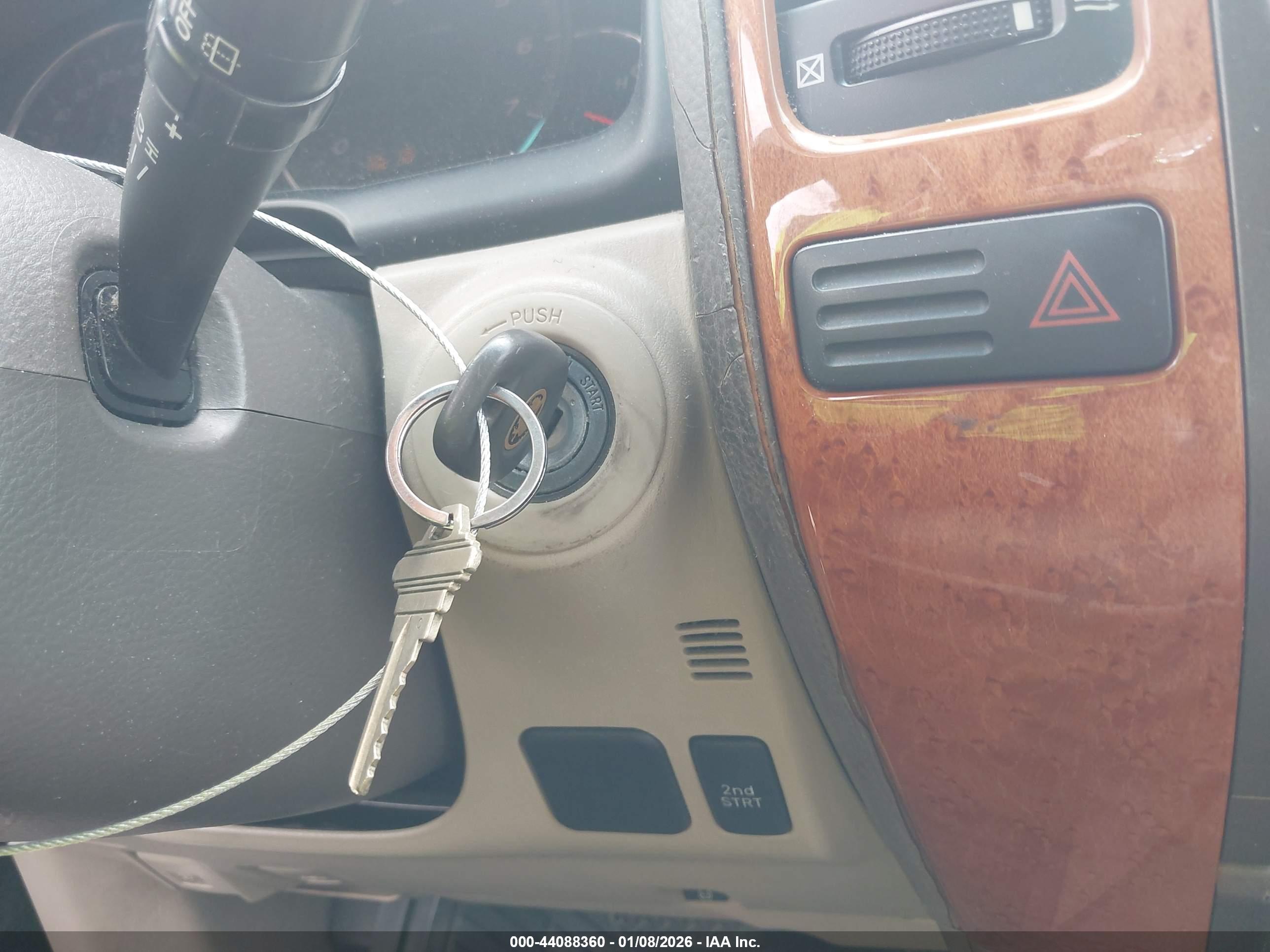 LEXUS GX image 11