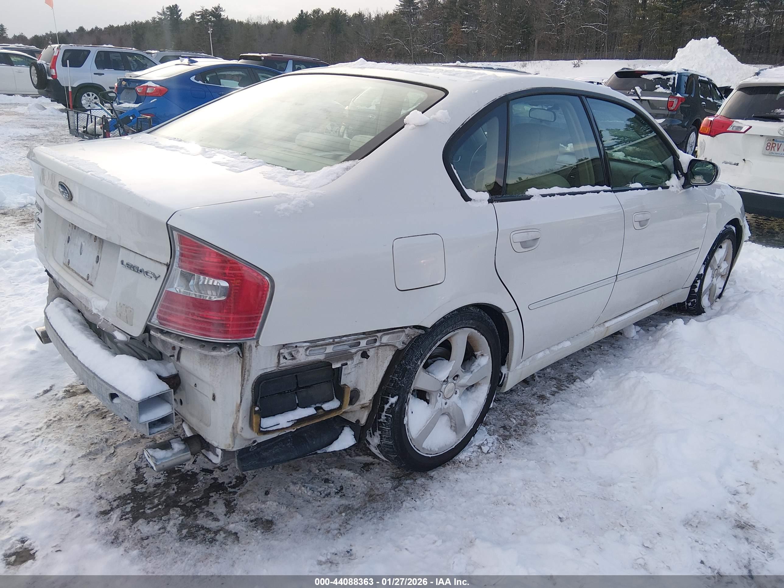 SUBARU LEGACY image 4