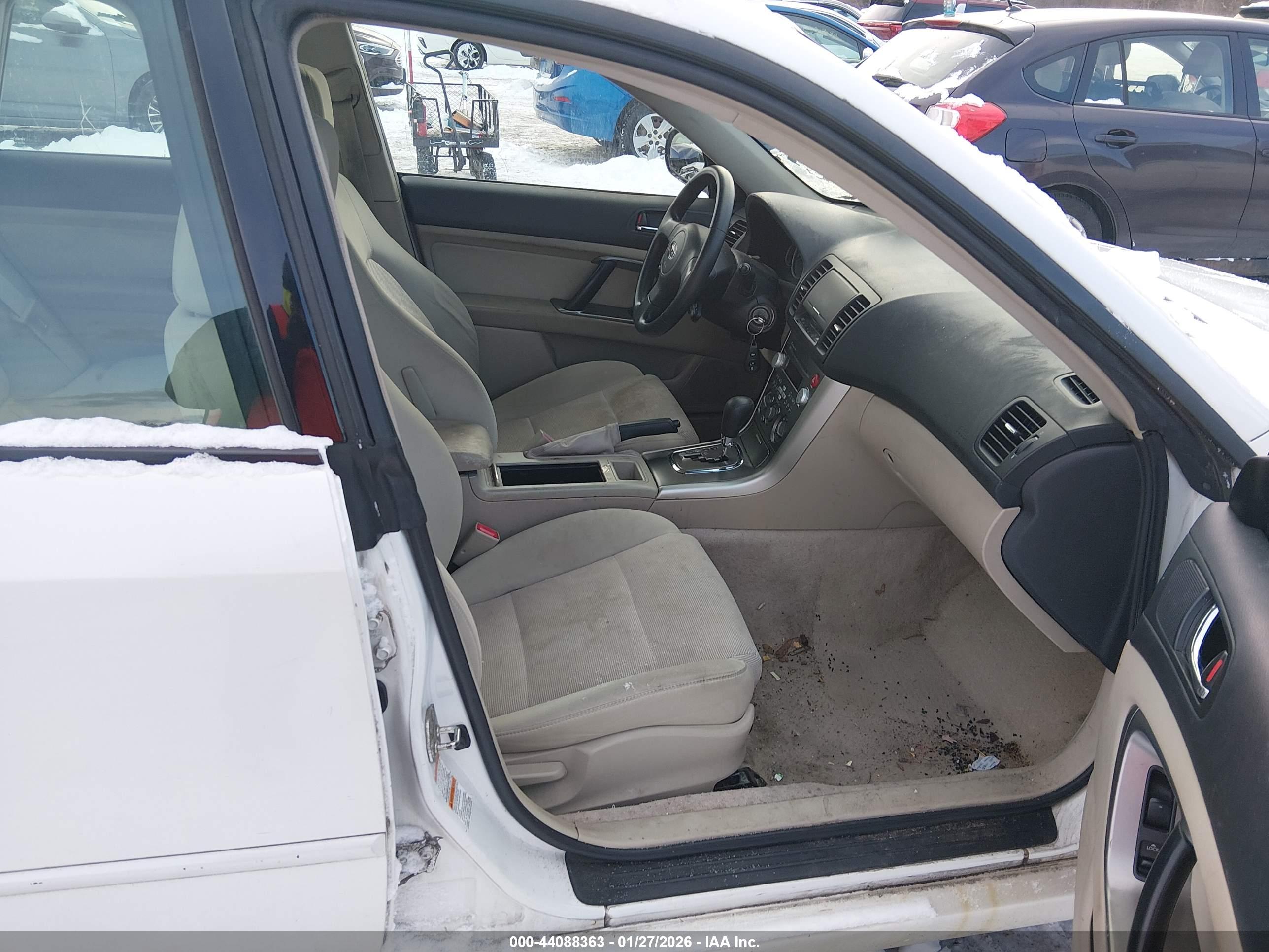 SUBARU LEGACY image 5
