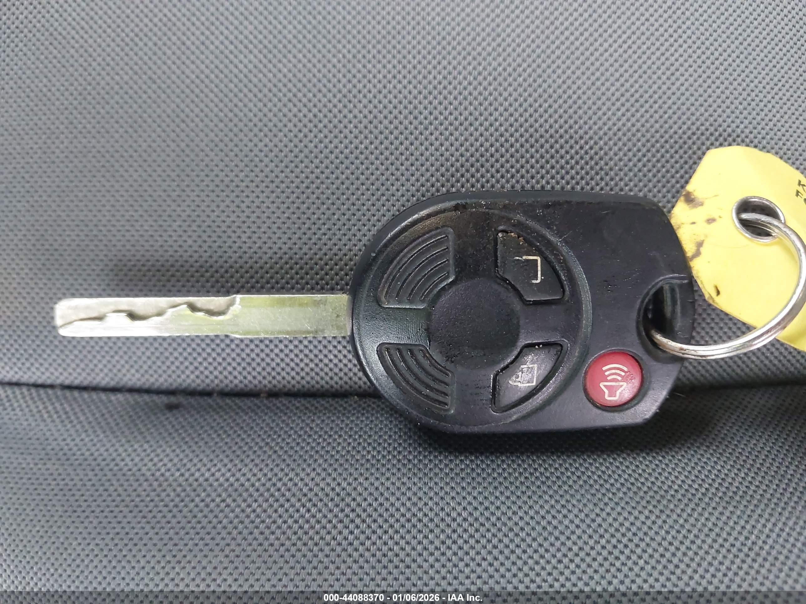 FORD ESCAPE image 11