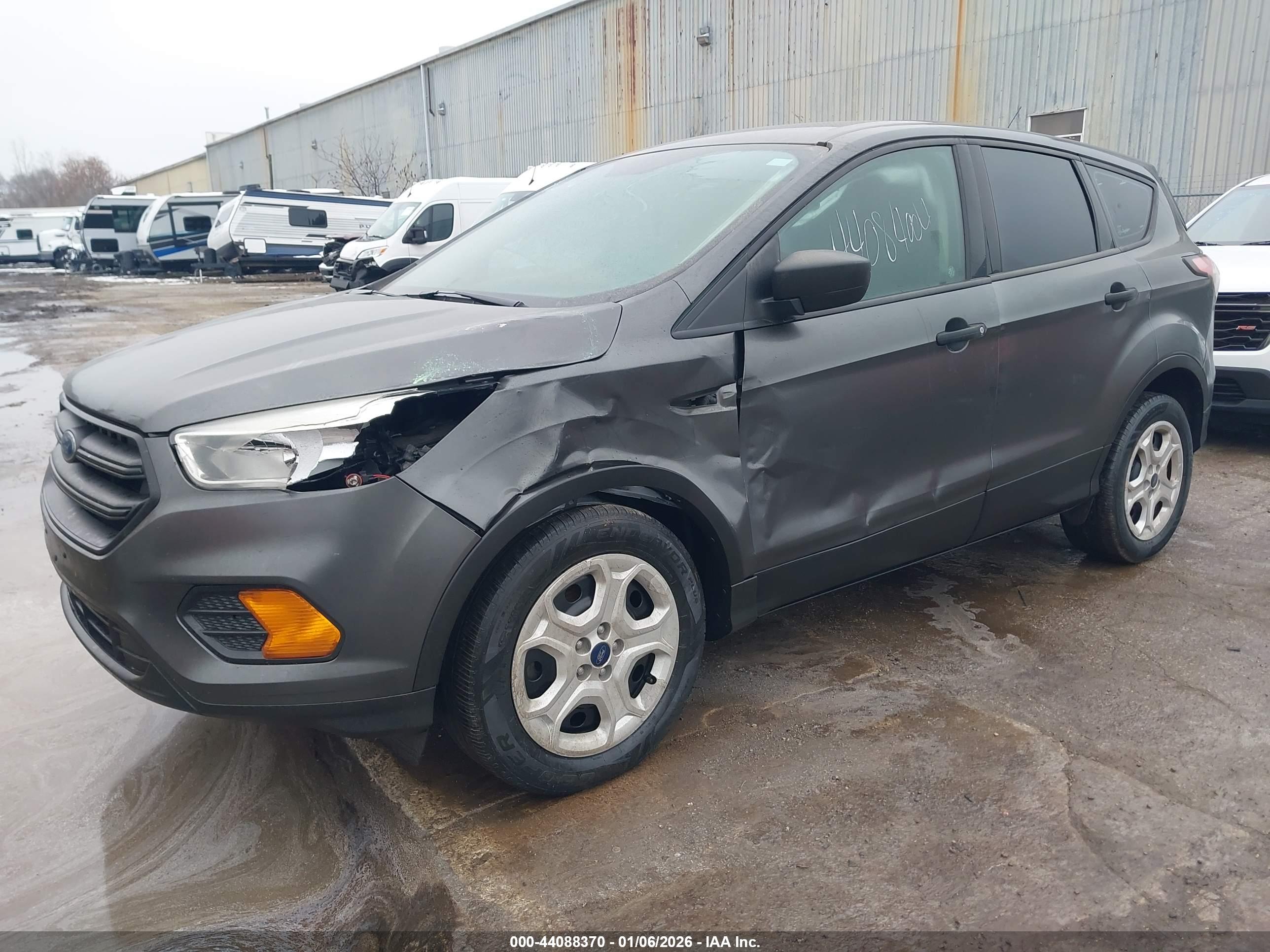FORD ESCAPE image 2