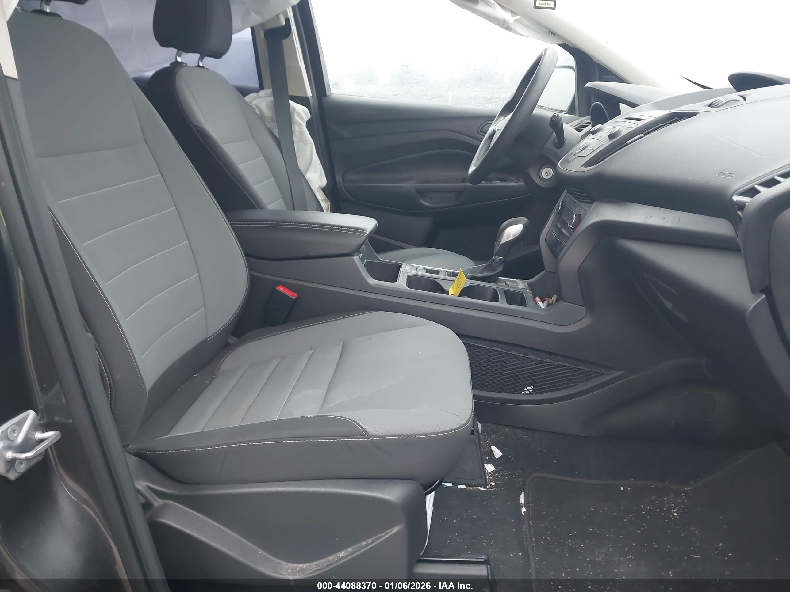 FORD ESCAPE image 5