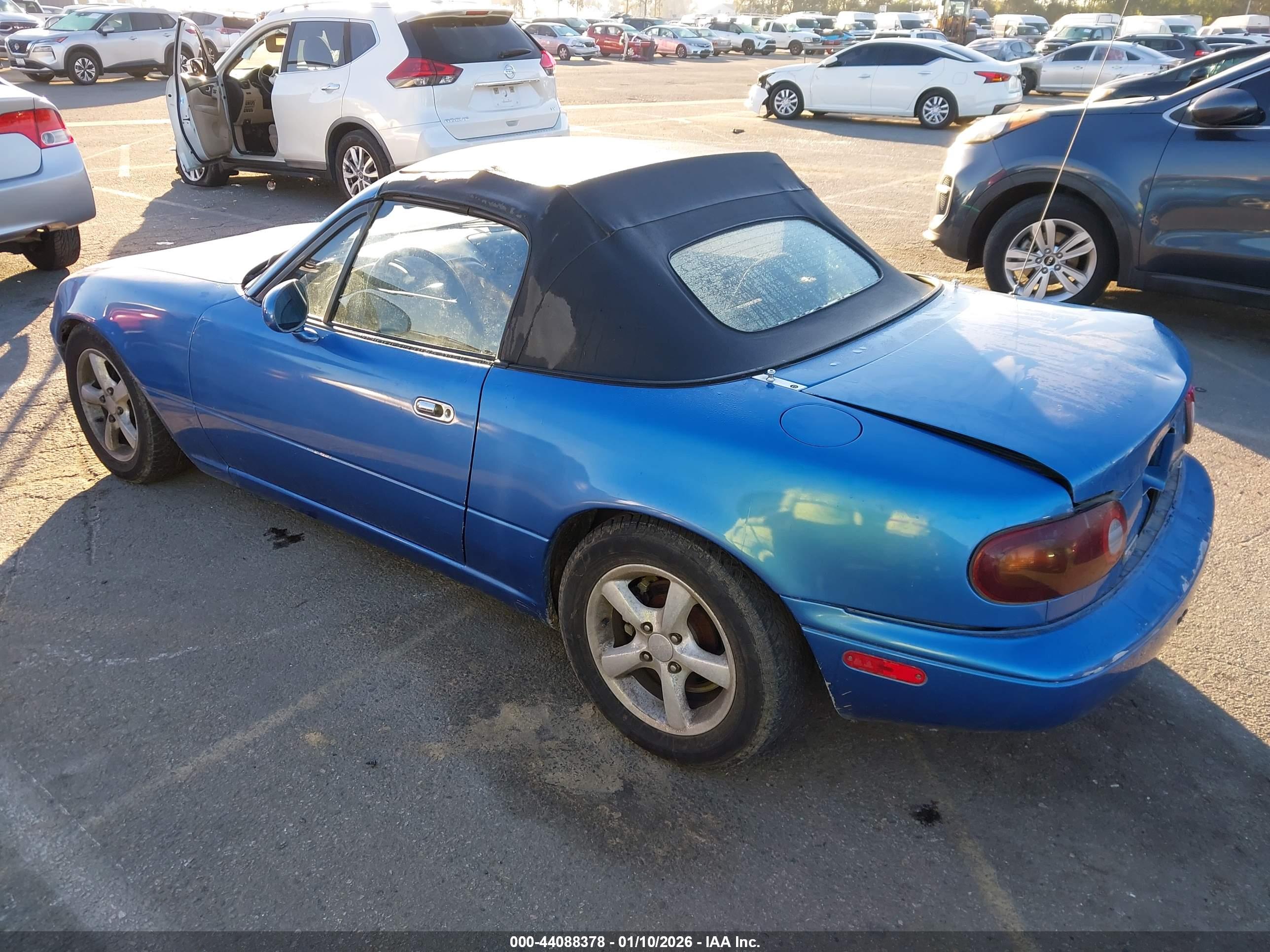 MAZDA MX-5 image 3