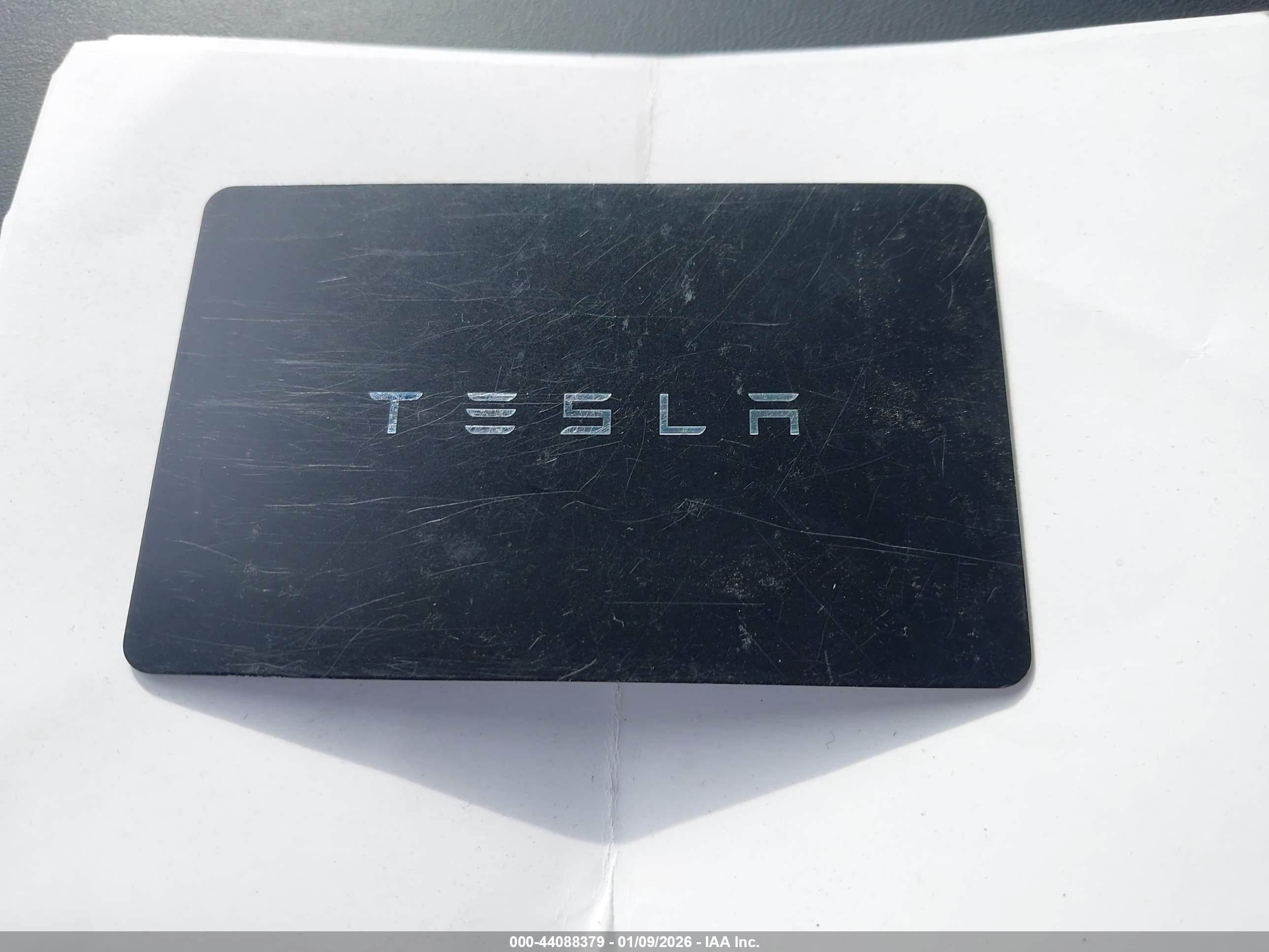 TESLA MODEL image 11